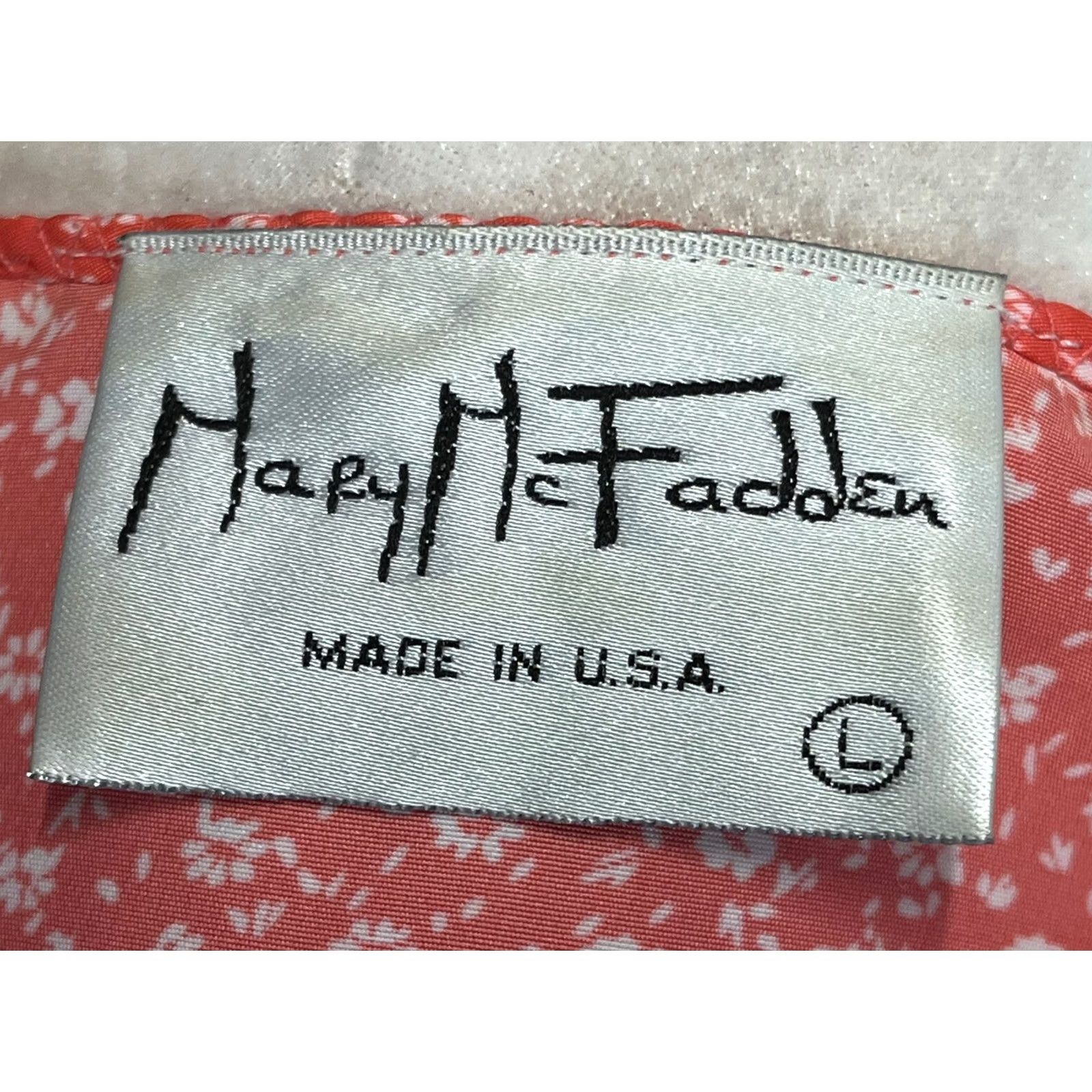Mary McFadden VINTAGE Mary Mcfadden Robe Large Long Floral Lightweight Made in USA Sz Womens Size ONE SIZE - 7 Thumbnail