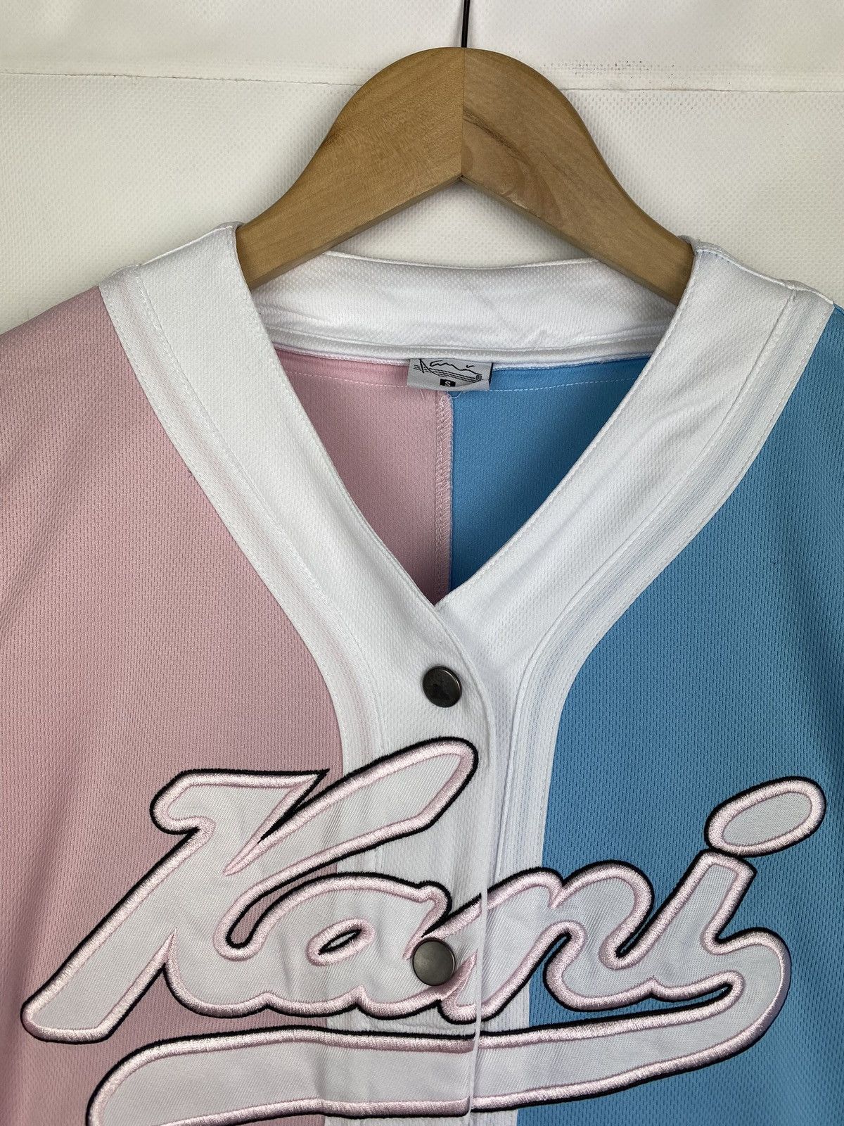 Karl Kani Karl Kani ladies short sleeve big logo jersey shirt size S Size S / US 4 / IT 40 - 6 Thumbnail