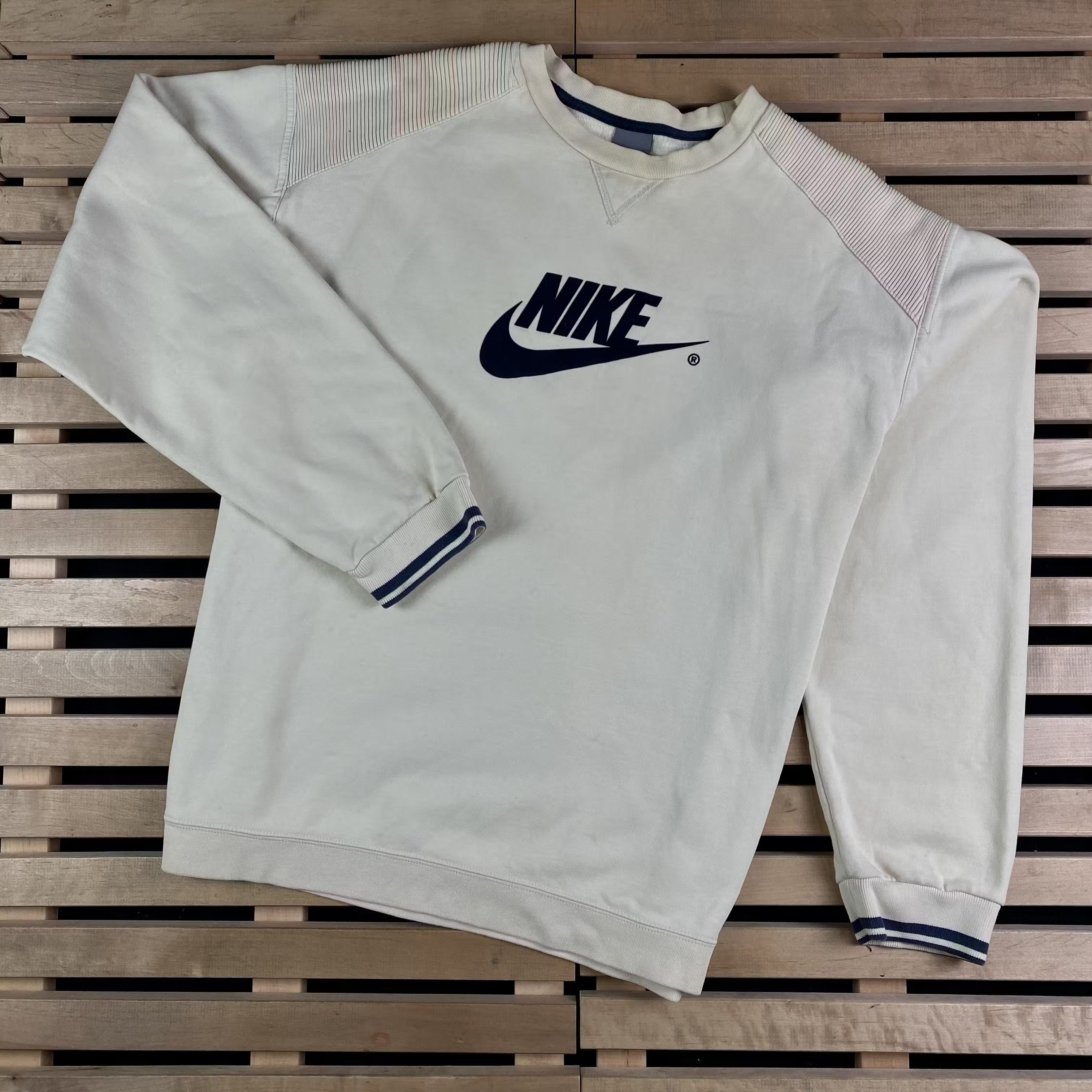 Nike × Vintage Mens Sweatshirt Nike Vintage Big Logo Swoosh Size XL Size US XL / EU 56 / 4 - 1 Thumbnail