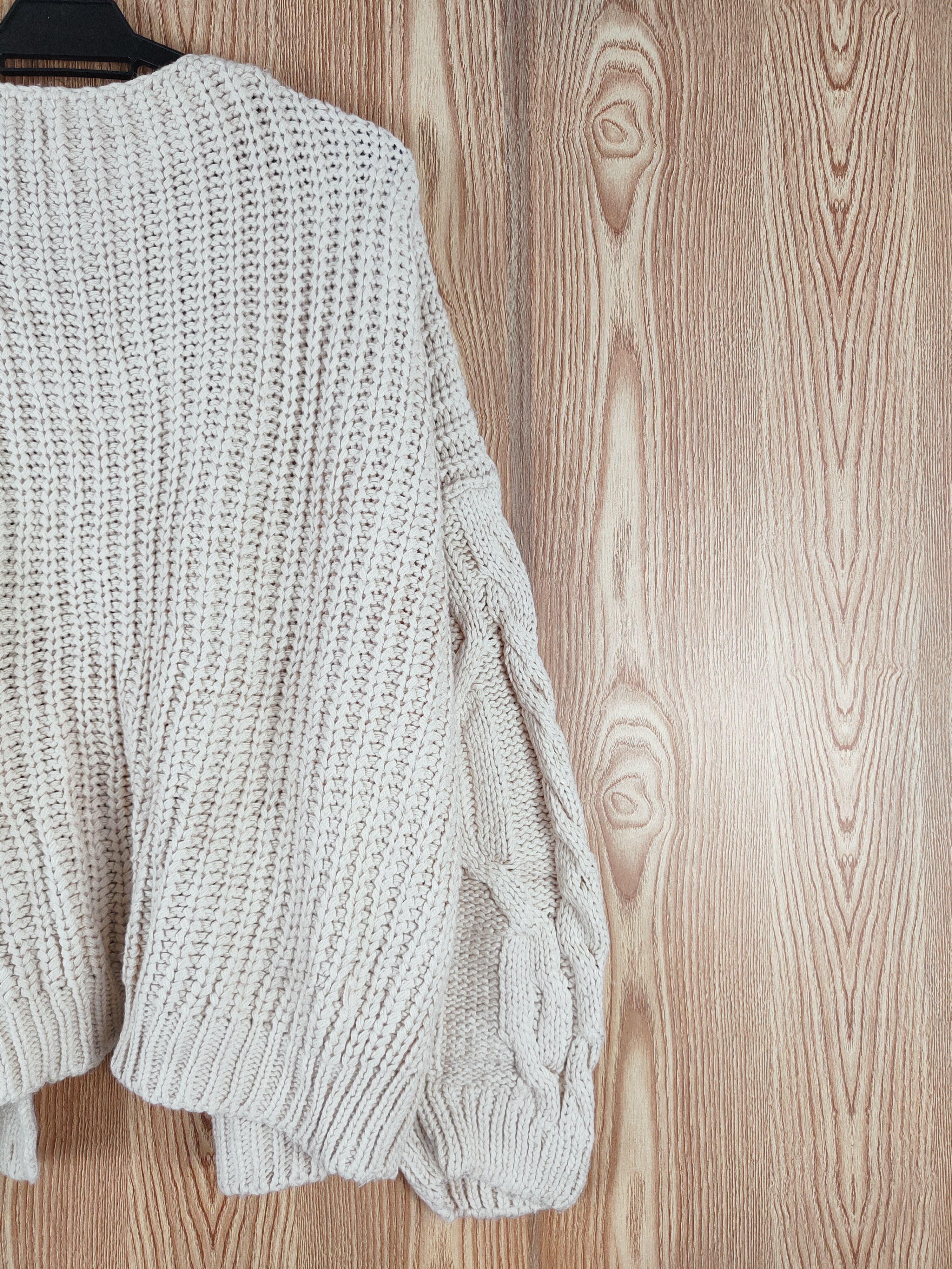 Japanese Brand Japan vintage Cream cable Knitwear Cardigan #W152 Size US XL / EU 56 / 4 - 10 Thumbnail
