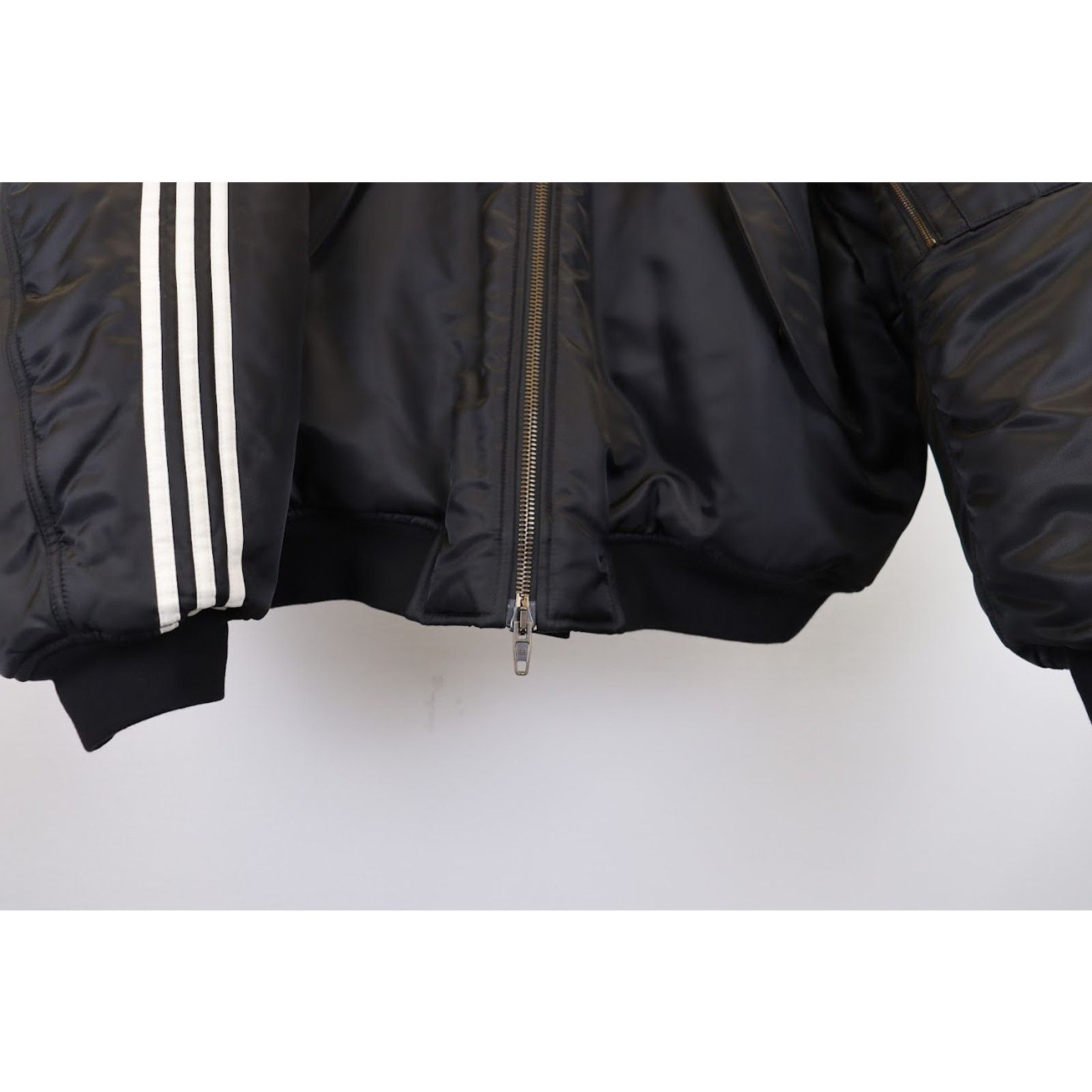 Adidas × Balenciaga o1rshd1 Light Bomber Nylon in Black Size US M / EU 48-50 / 2 - 11 Thumbnail