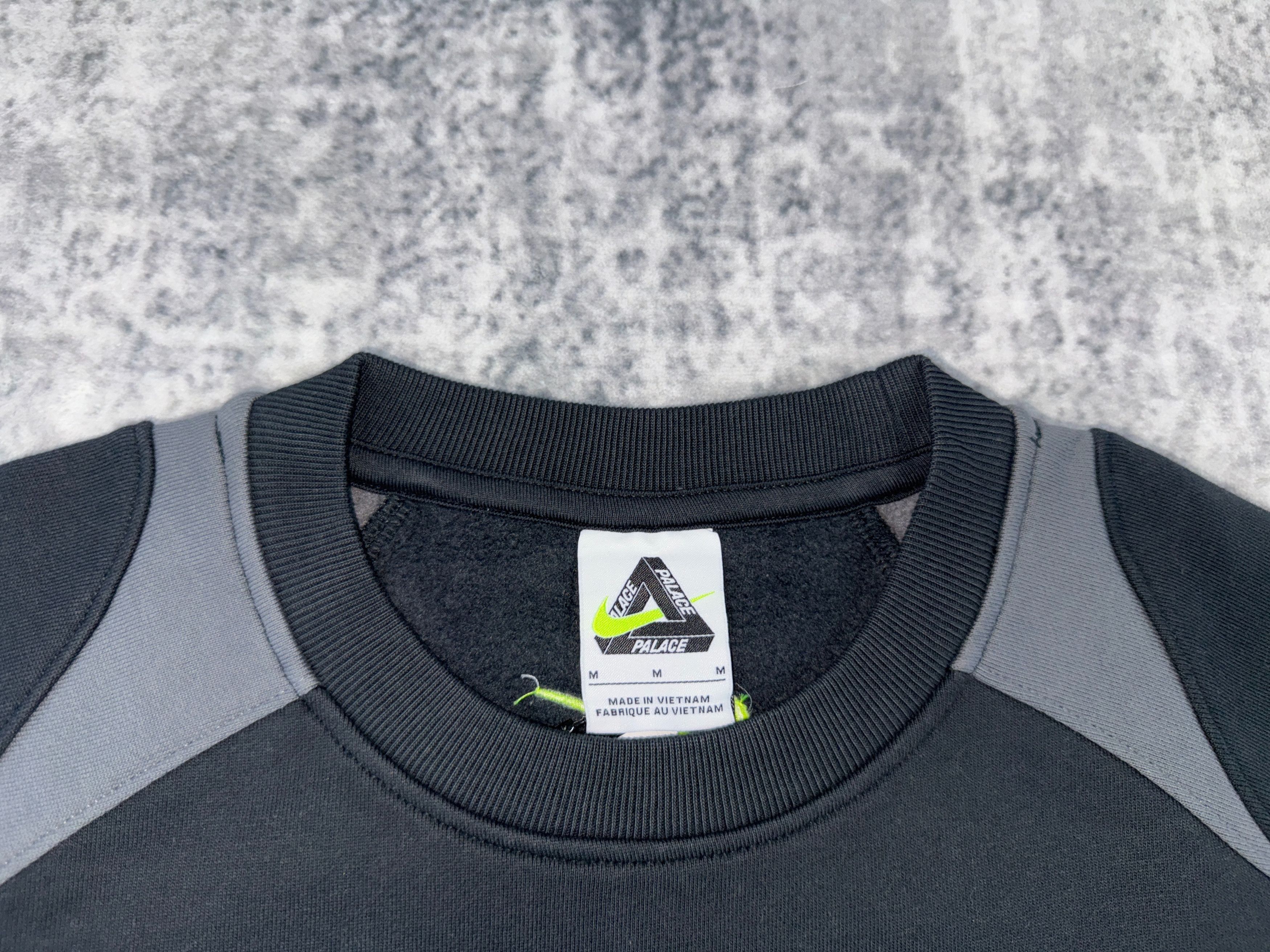 Palace Palace x Nike Total P90 Crew Black Size Medium NEW Size US M / EU 48-50 / 2 - 5 Thumbnail