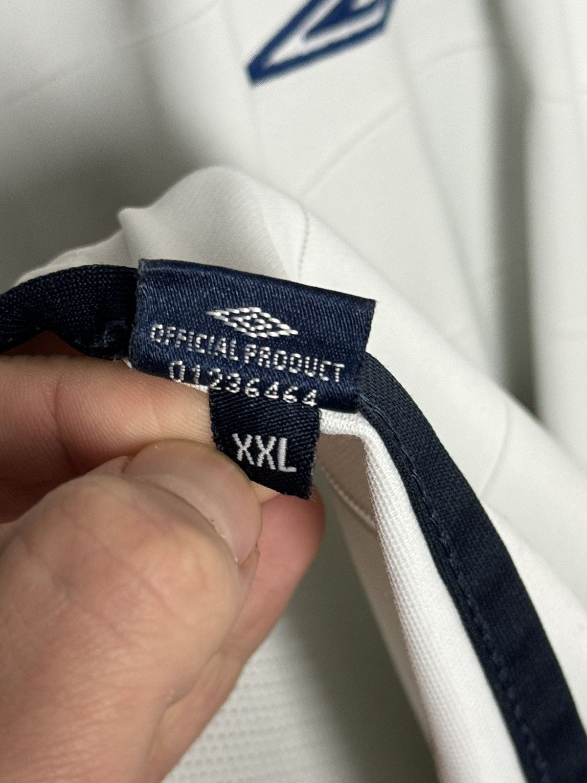 Umbro England National Team 03/05 Home Football Long Sleeve Jersey Size US XXL / EU 58 / 5 - 23 Thumbnail