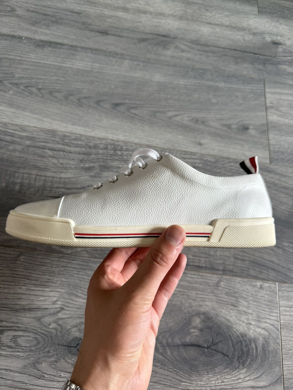 Thom Browne White Pebbled Leather Low-Top Sneakers Size US 7 / EU 40 - 9 Thumbnail