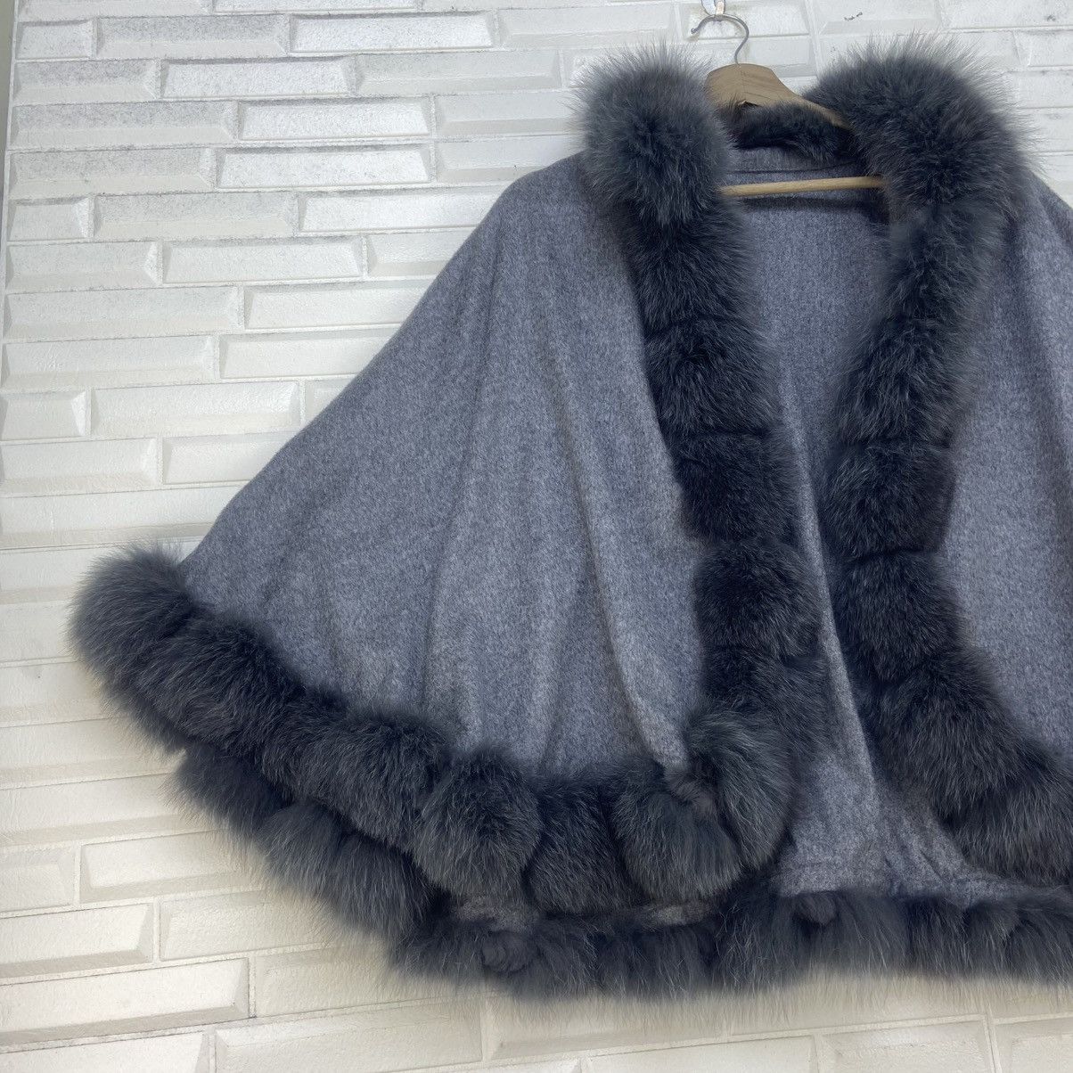 Sagafurs Saga Furs Blue Fox & Rabbit Ponchos Size M / US 6-8 / IT 42-44 - 3 Thumbnail