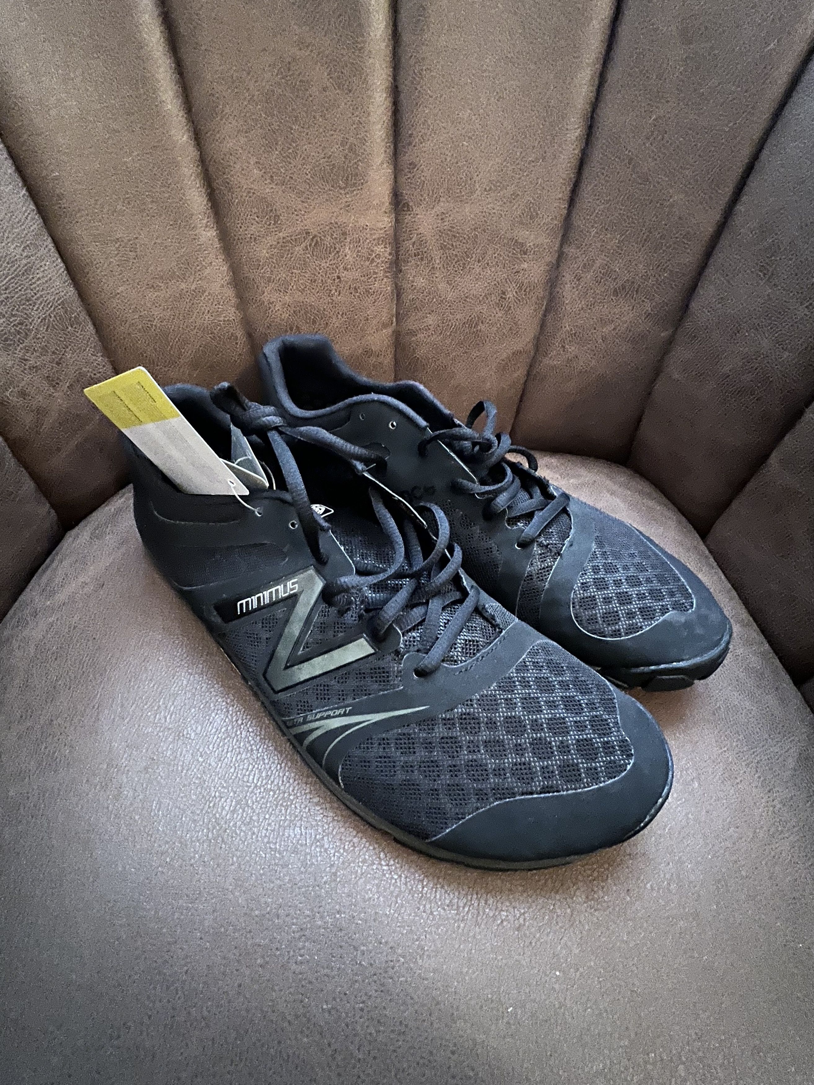 New Balance New Balance Minimus (Black / Size 12 US) Size US 12 / EU 45 - 4 Thumbnail