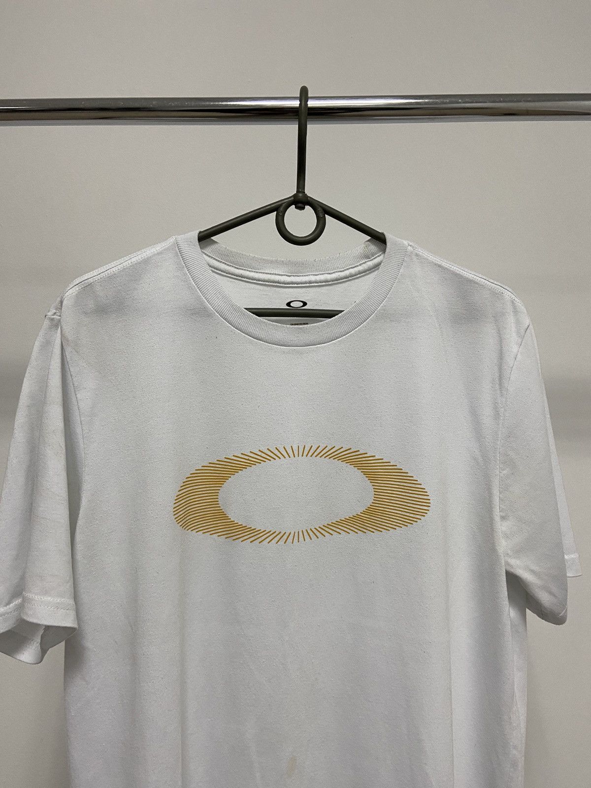 Oakley × Vintage Oakley T Shirt Vintage Big Logo Gorpcore Street Style Y2K Size US M / EU 48-50 / 2 - 2 Thumbnail