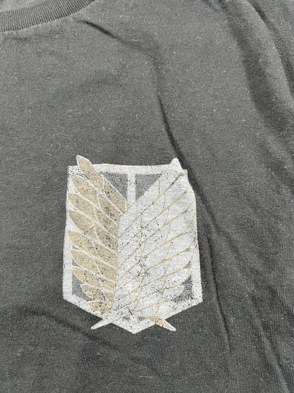 Unknown London Attack on Titan survey corps graphic shirt size Medium Size US M / EU 48-50 / 2 - 2 Thumbnail