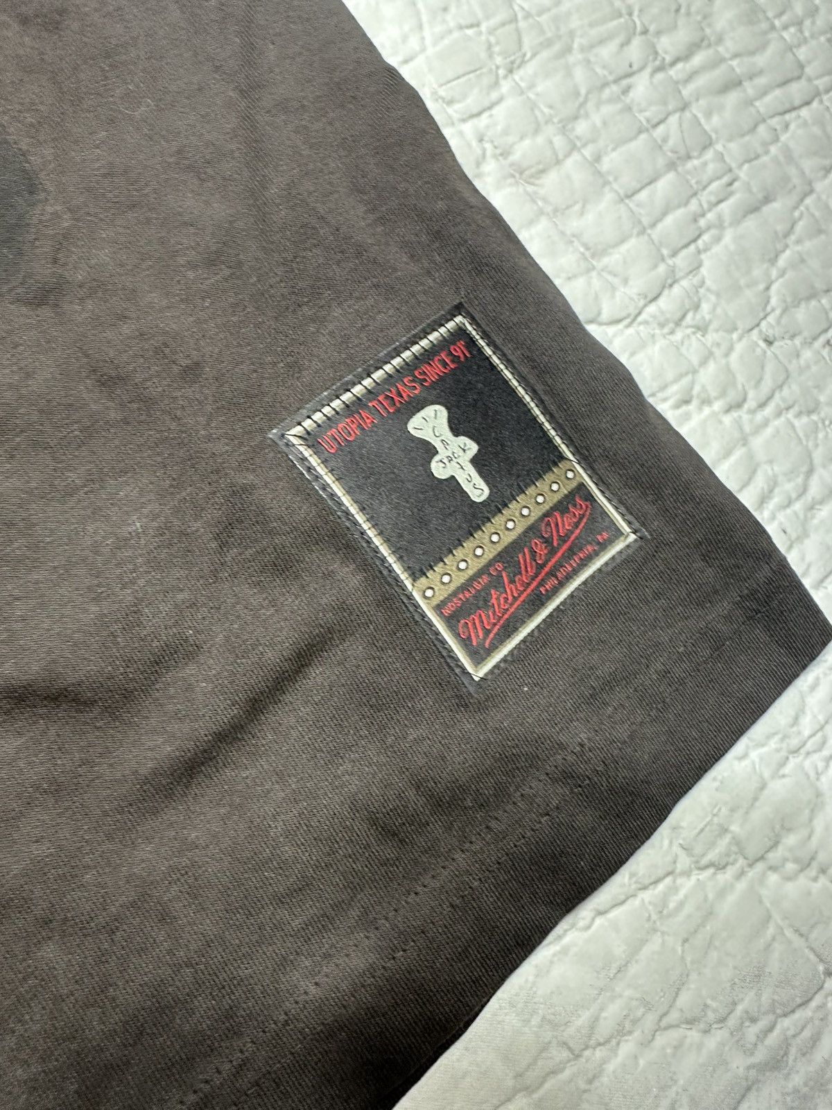 Mitchell & Ness × Travis Scott TRAVIS SCOTT OKLAHOMA COLLAB TEE/ MITCHELL AND NESS M RARE Size US S / EU 44-46 / 1 - 3 Thumbnail