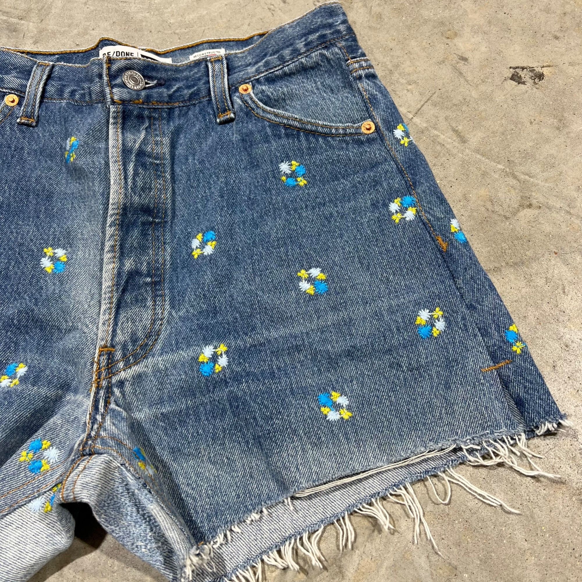 Levi's × RE/DONE NWT RE/DONE x LEVI'S FLORAL SHORTS SZ 25 Size 25" / US 0 / IT 36 - 3 Thumbnail