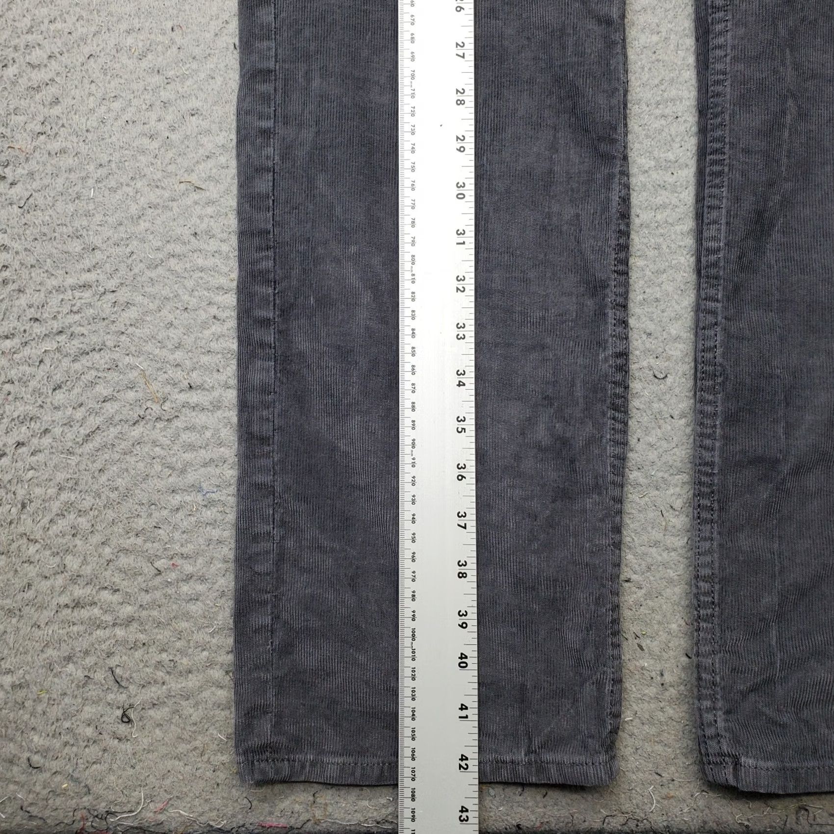 Banana Republic Banana Republic Corduroy Pants Mens 35x32 Grey Slim Fit Stretch Straight Leg Size US 35 - 3 Thumbnail