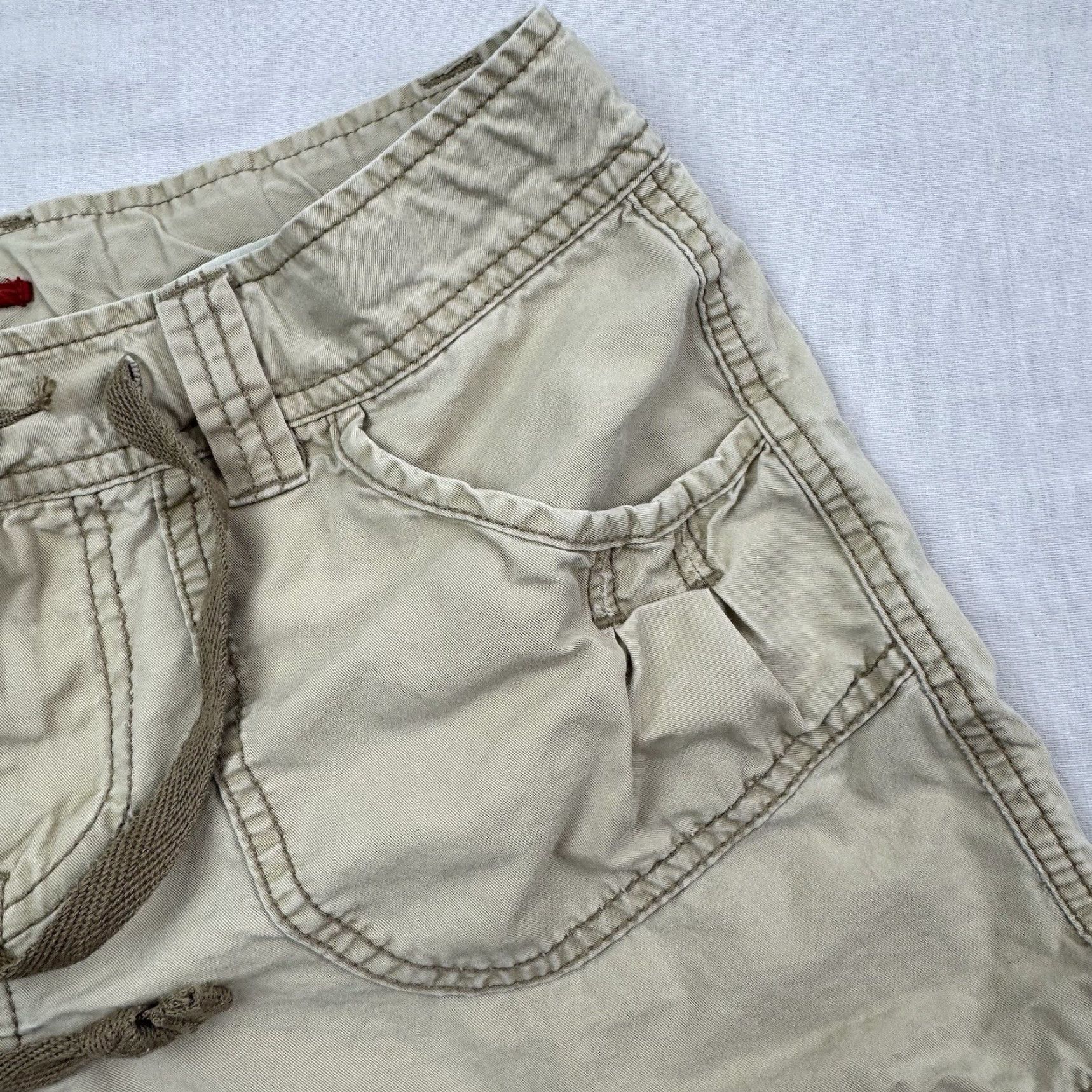 Vintage VINTAGE UnionBay Shorts Women 5 Khaki Hipster Y2K Short Shorts Drawstring 90s Womens Size 27" / US 4 / IT 40 - 4 Thumbnail