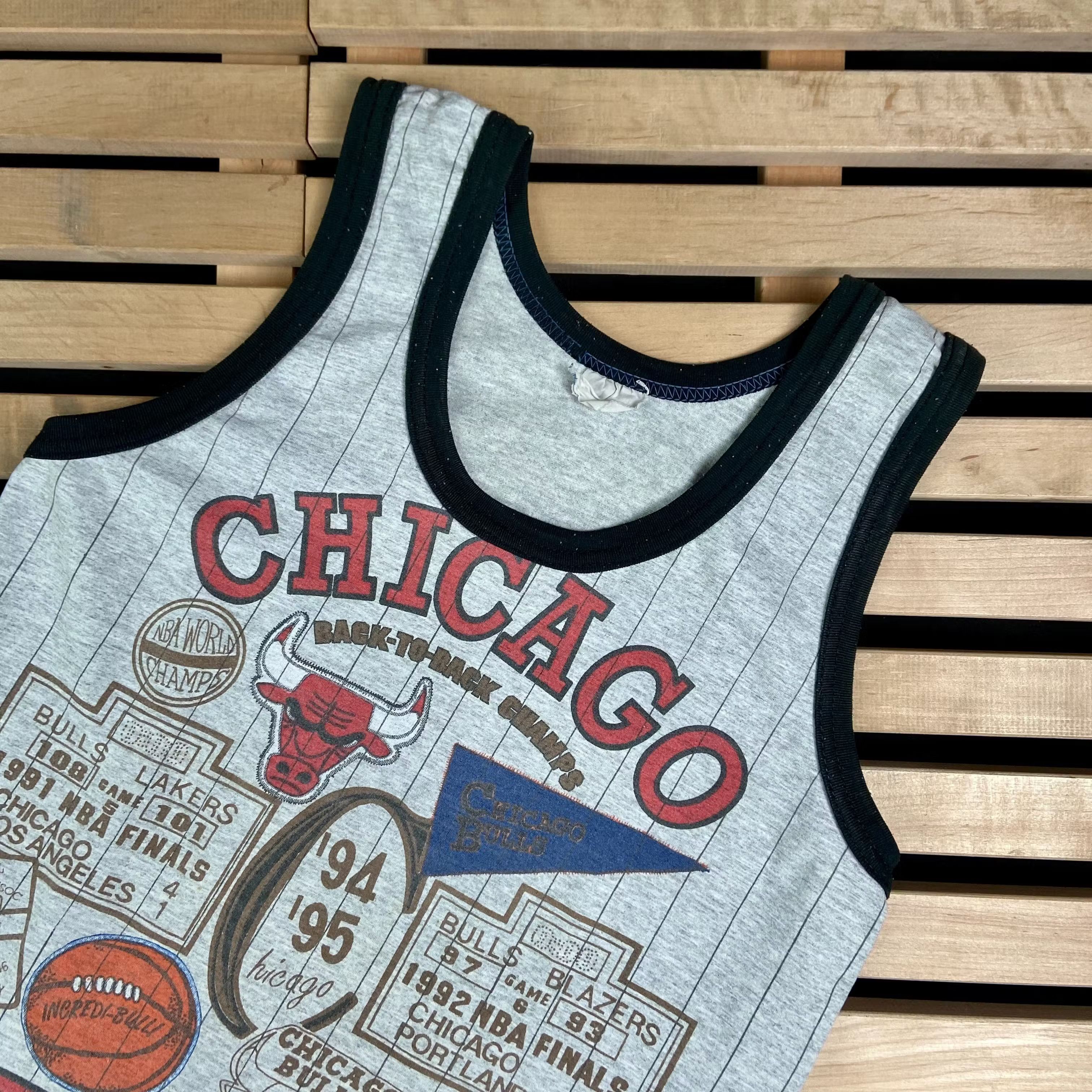 NBA × Vintage Mens Vintage t Shirt Chicago Bulls Sleeveless Size M Size US M / EU 48-50 / 2 - 2 Thumbnail