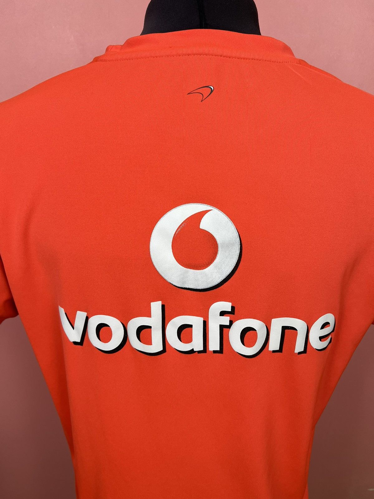 Mercedes-Benz Mercedes Benz vodafone tee shirt racing logo Size US L / EU 52-54 / 3 - 4 Thumbnail
