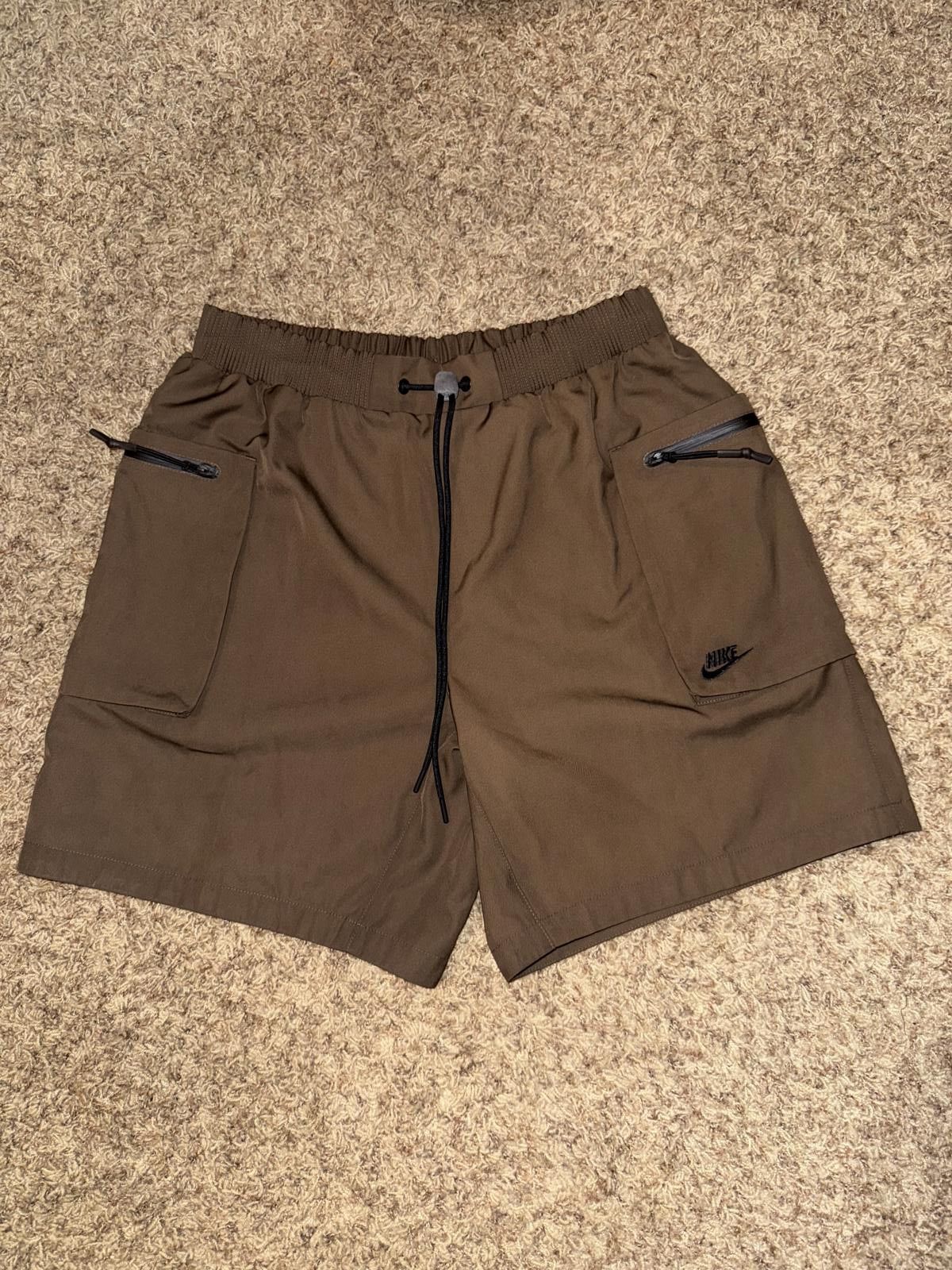 Nike Nike Tech Pack Men's Utility Cargo Brown Shorts Sample Size US 32 / EU 48 - 1 Thumbnail
