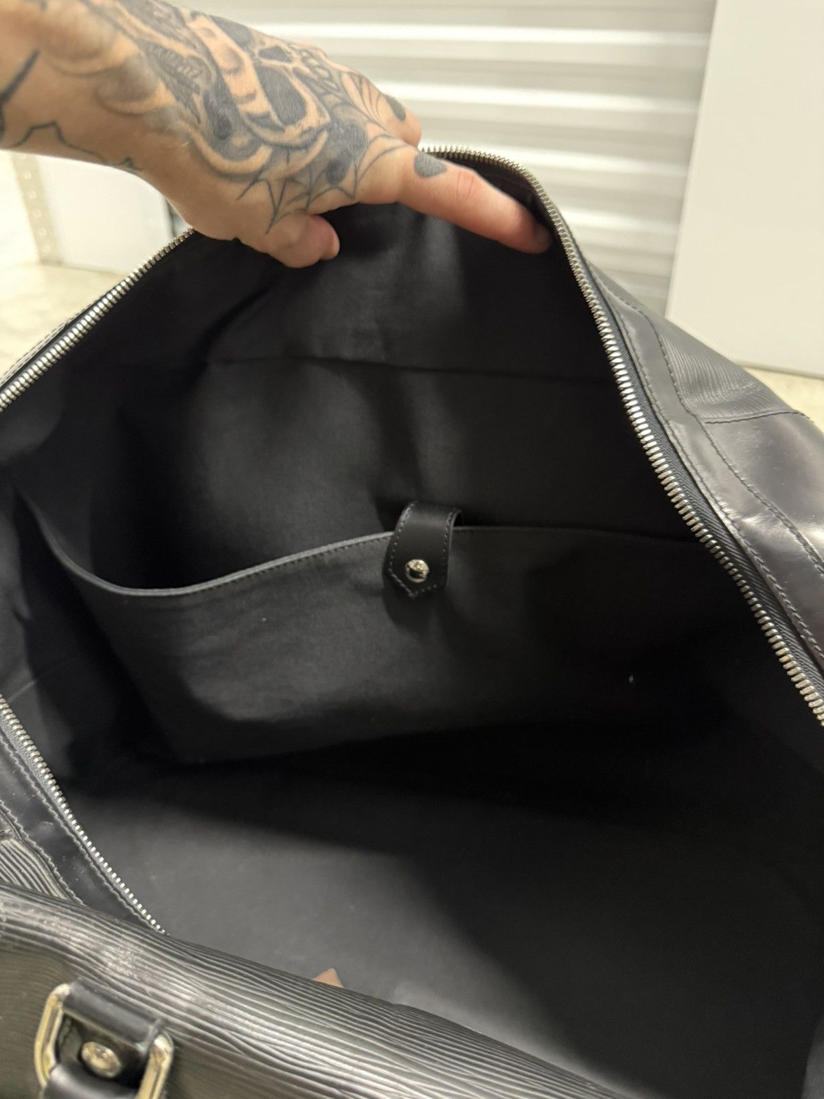 Louis Vuitton Louis Vuitton Epi Leather Duffle Bag Size ONE SIZE - 22 Thumbnail
