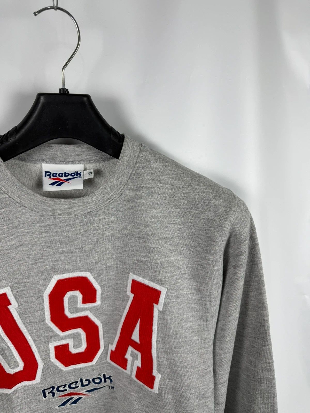 Reebok Reebok USA Vintage Sweatshirt Ebroidery Logo size S Size US S / EU 44-46 / 1 - 2 Thumbnail