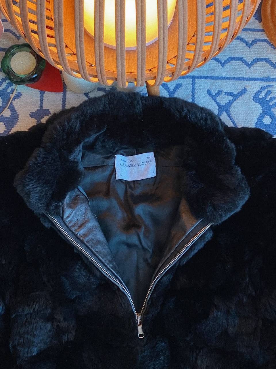 Alexander McQueen Alexander McQueen Short Fur Coat Black Vera Pelle Size M / US 6-8 / IT 42-44 - 5 Thumbnail