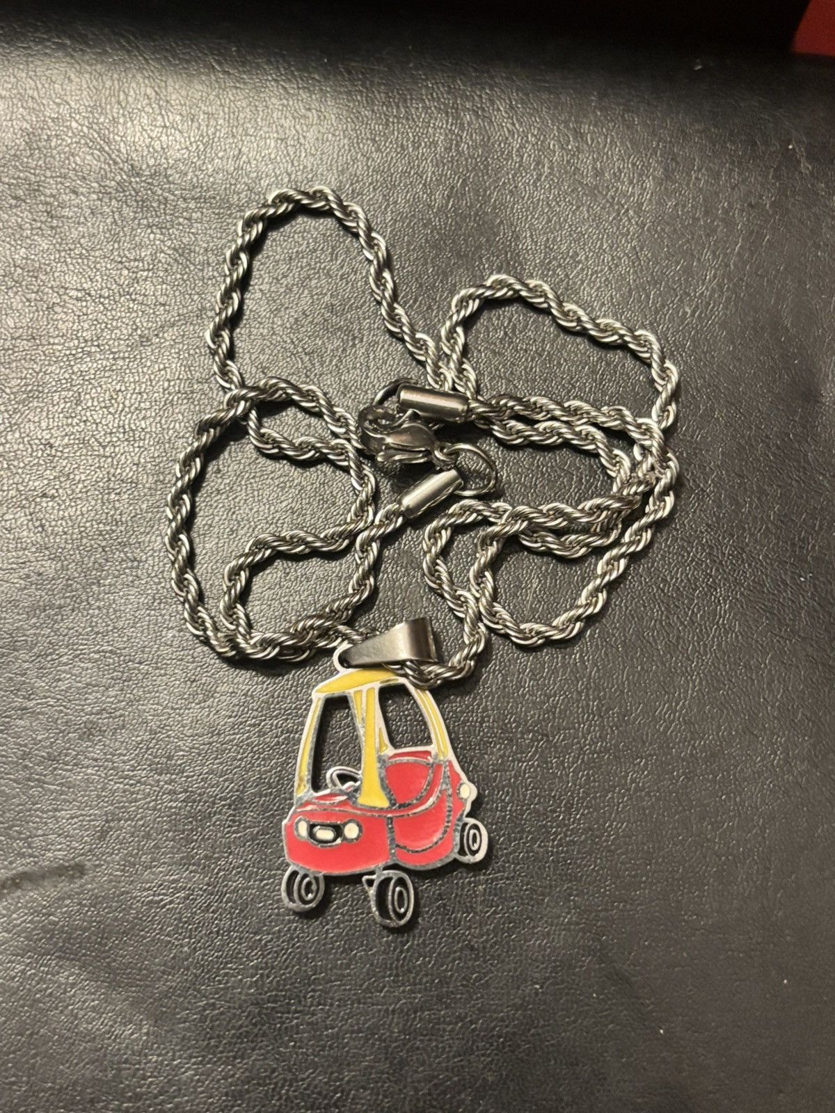 Drought Drought Car necklace Size ONE SIZE - 1 Preview