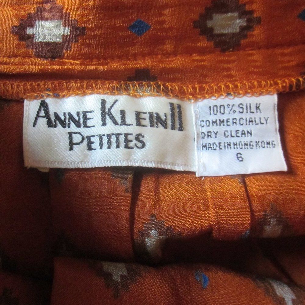 Anne Klein Anne Klein II Petites Silk Skirt with Matching Pleated Cumme Size 27" / US 4 / IT 40 - 3 Thumbnail