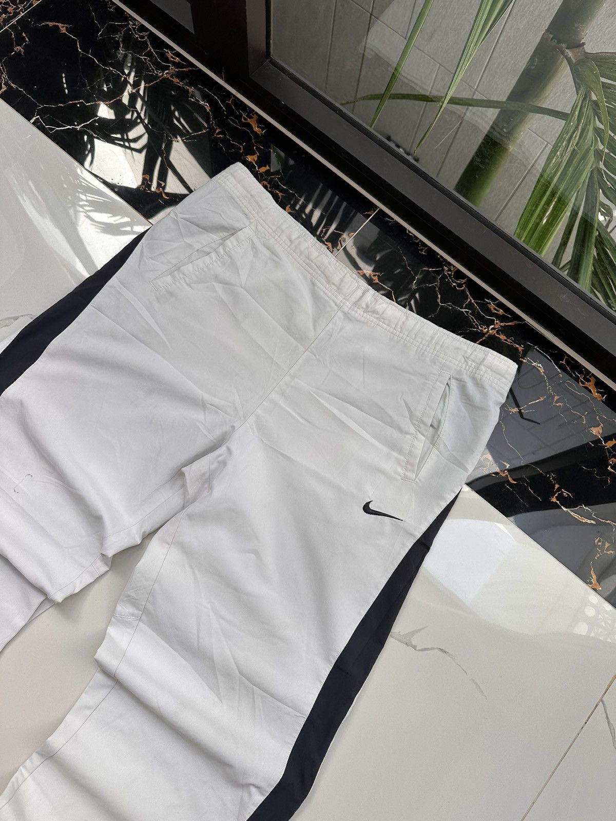 Nike × Vintage NIKE VINTAGE BASIC LOGO WHITE STREETWEAR SWEATPANTS Size US 34 / EU 50 - 3 Thumbnail