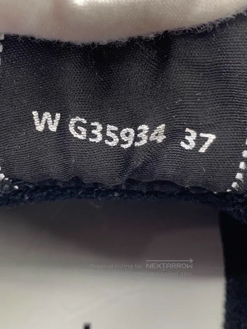 Chanel Chanel Black and white colour matching plush logo letter l Size US 6.5 / IT 36.5 - 6 Thumbnail