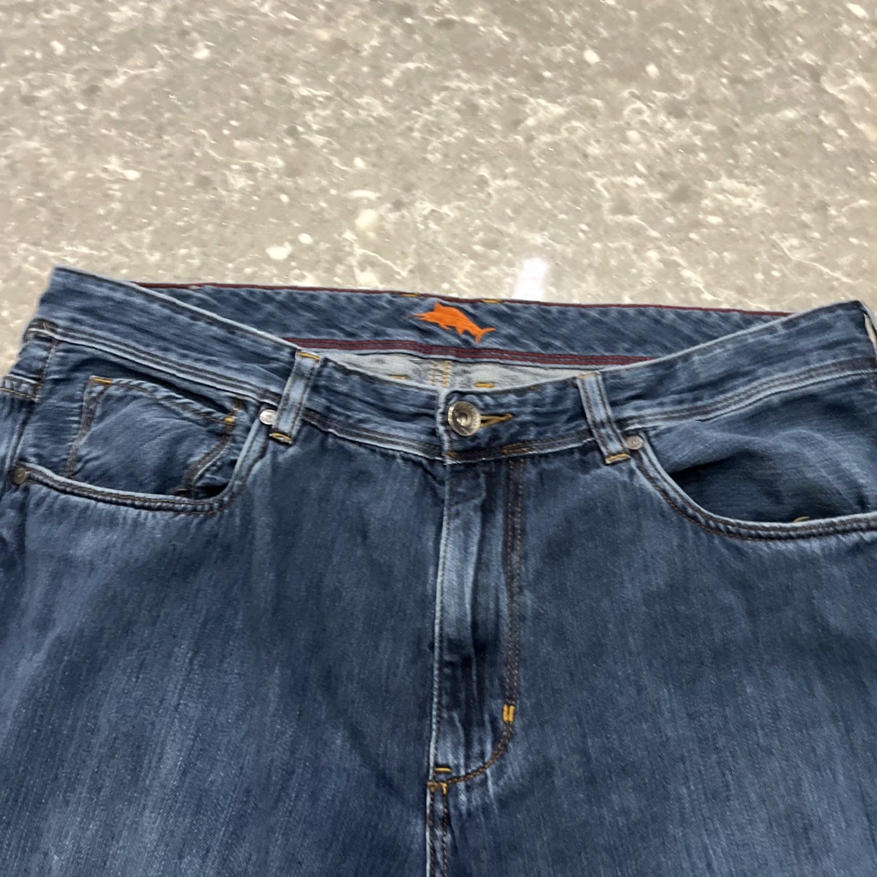 Tommy Bahama Tommy Bahama Jeans Men 38x29.5 Blue Denim Relaxed Straight Mid Rise 5-Pocket Button Closure N/A Size US 38 / EU 54 - 2 Thumbnail