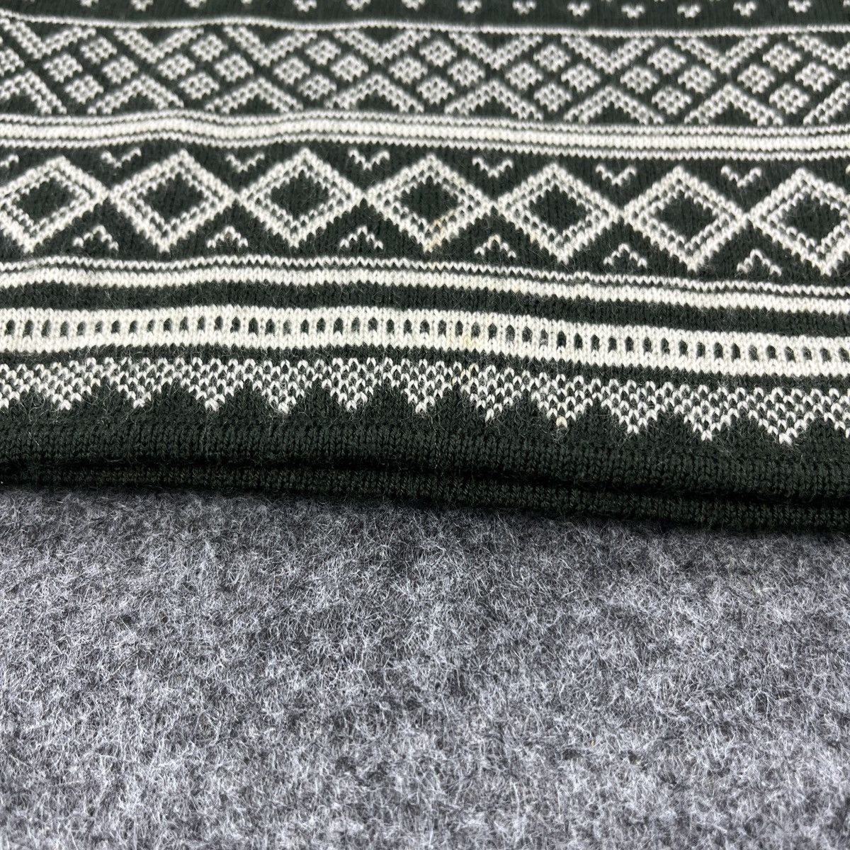 Hiroko Koshino Homme Hiroko Koshino Scarf / Muffler / Neckwear T1520 Size ONE SIZE - 6 Thumbnail