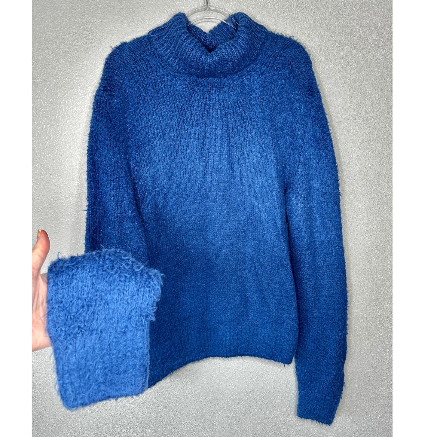 Tom Ford Tom Ford Blue Silk Turtleneck Long Sleeve Fuzzy Sweater XL Size XL / US 12-14 / IT 48-50 - 1 Thumbnail