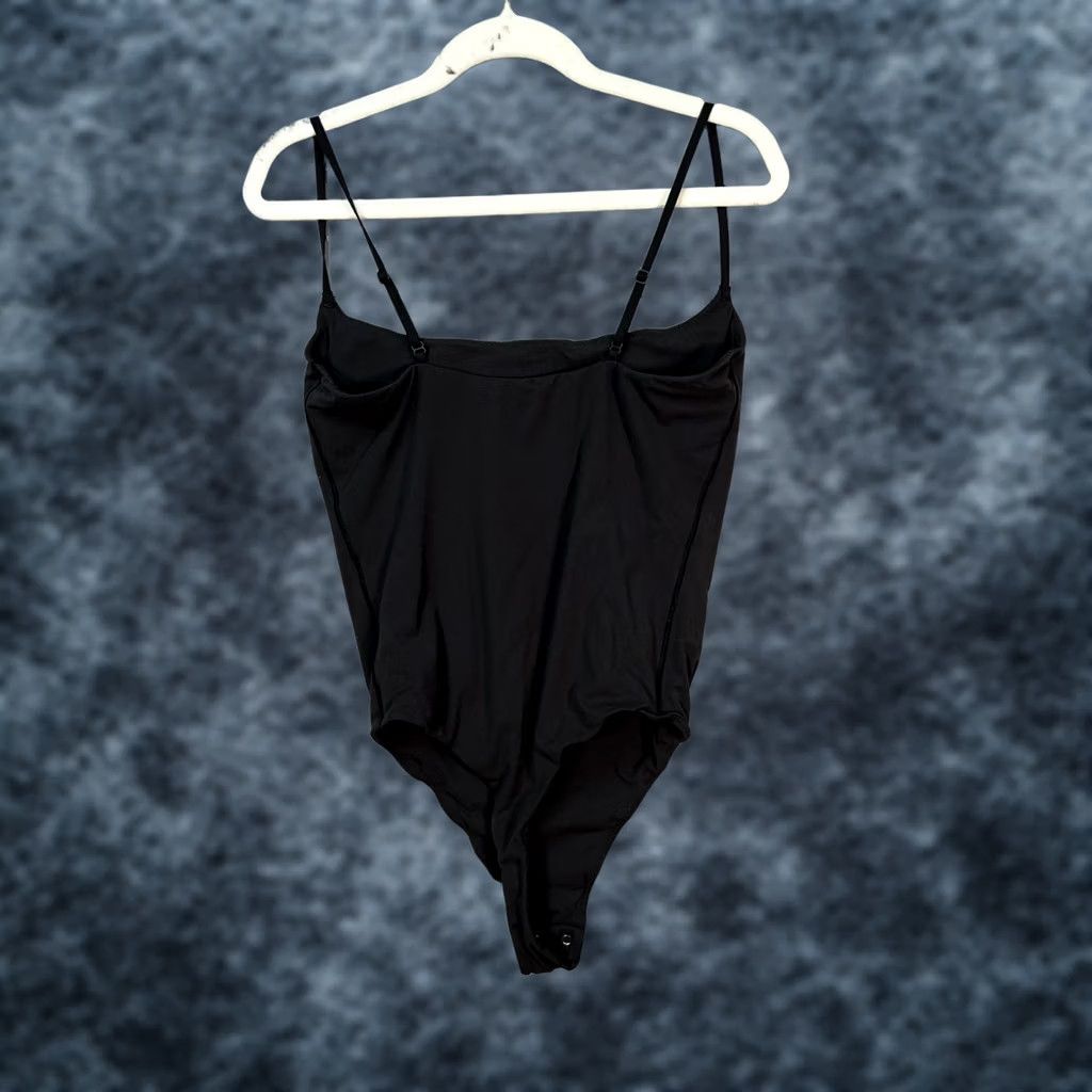 SKIMS Skims Bodysuit Size Small Black Adjustable Straps Snap Closure Womens Size S / US 4 / IT 40 - 1 Thumbnail