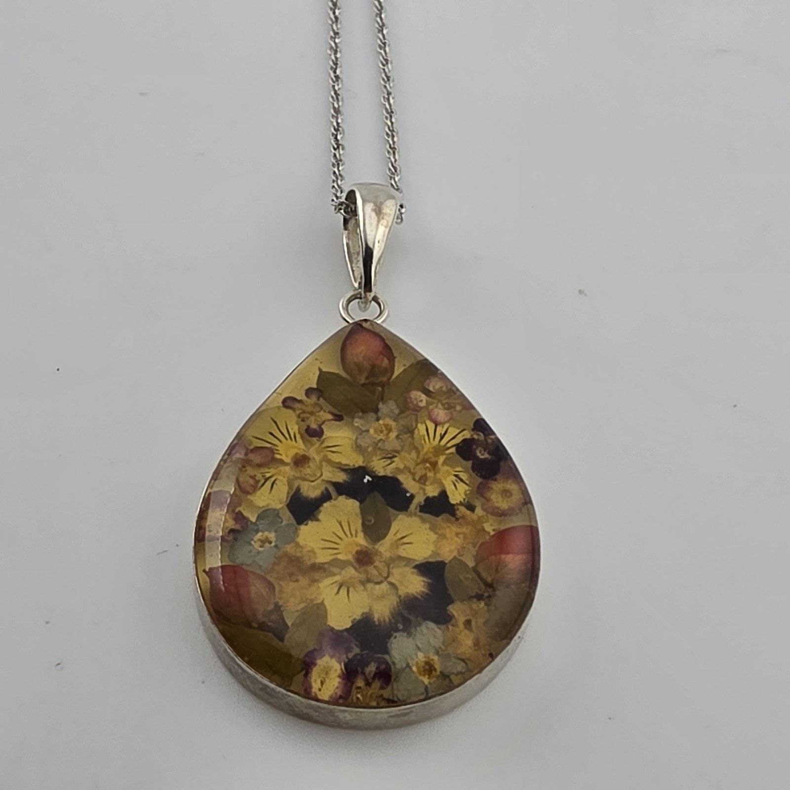 Other ATI Mexico 925 Sterling Silver Flower Resin Pendant Necklace Size ONE SIZE - 5 Thumbnail