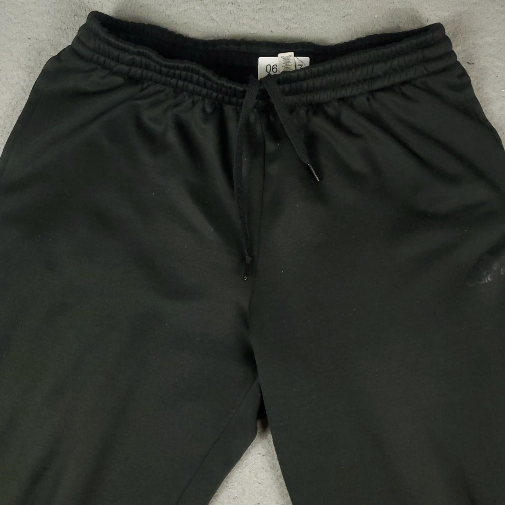 Adidas Adidas Pants Mens XL Black Fleece Sweatpants Sweatpants Pants Regular Warm Joggers Training Trousers Size US 36 / EU 52 - 2 Thumbnail