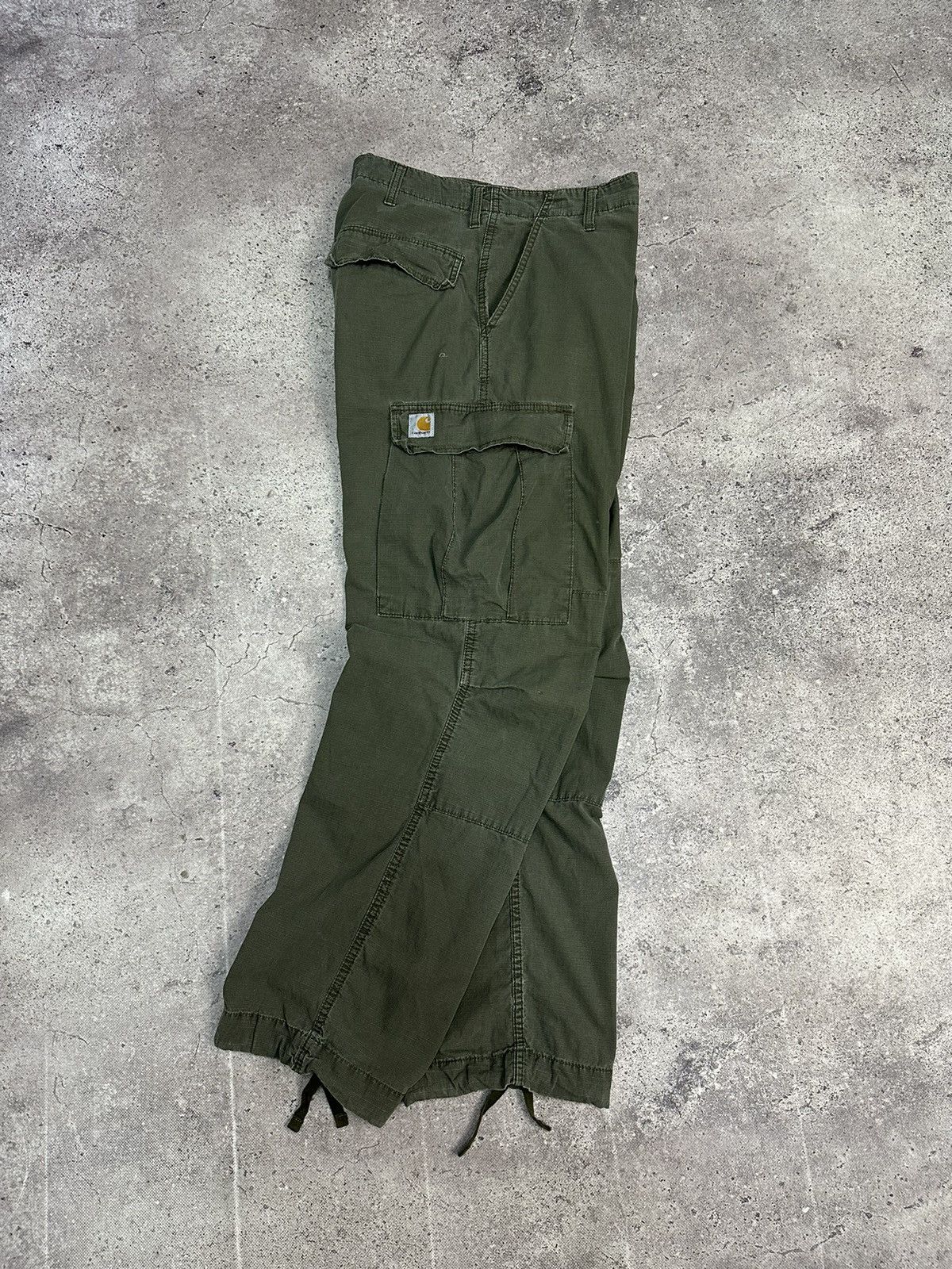 Carhartt × Vintage Vintage Carhartt Cargo Distressed Pants Faded Khaki Y2K Size US 32 / EU 48 - 1 Thumbnail