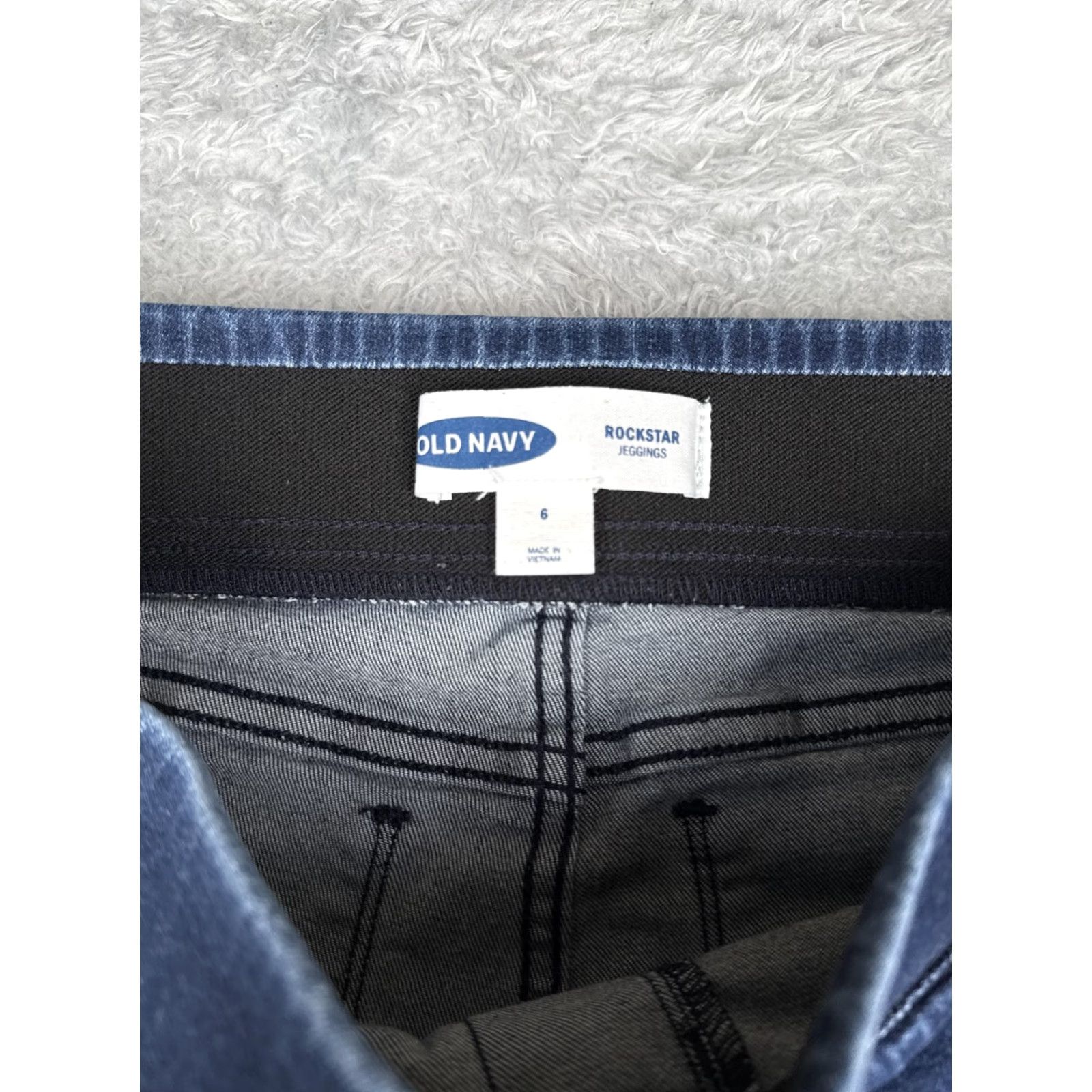 Old Navy Old Navy Jeans Womens 6 Blue Rockstar Jeggings Pull-On Elastic Waist Raw Hem Jeans Size 28" / US 6 / IT 42 - 5 Thumbnail