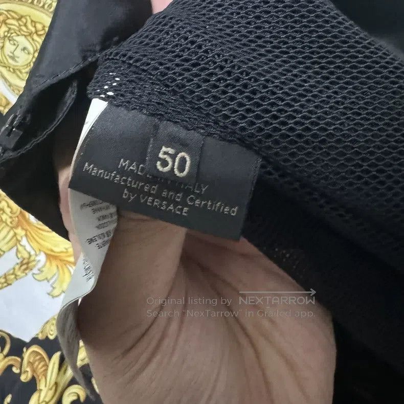 Versace Versace Classic black gold baroque print cotton jacket Size US M / EU 48-50 / 2 - 4 Thumbnail