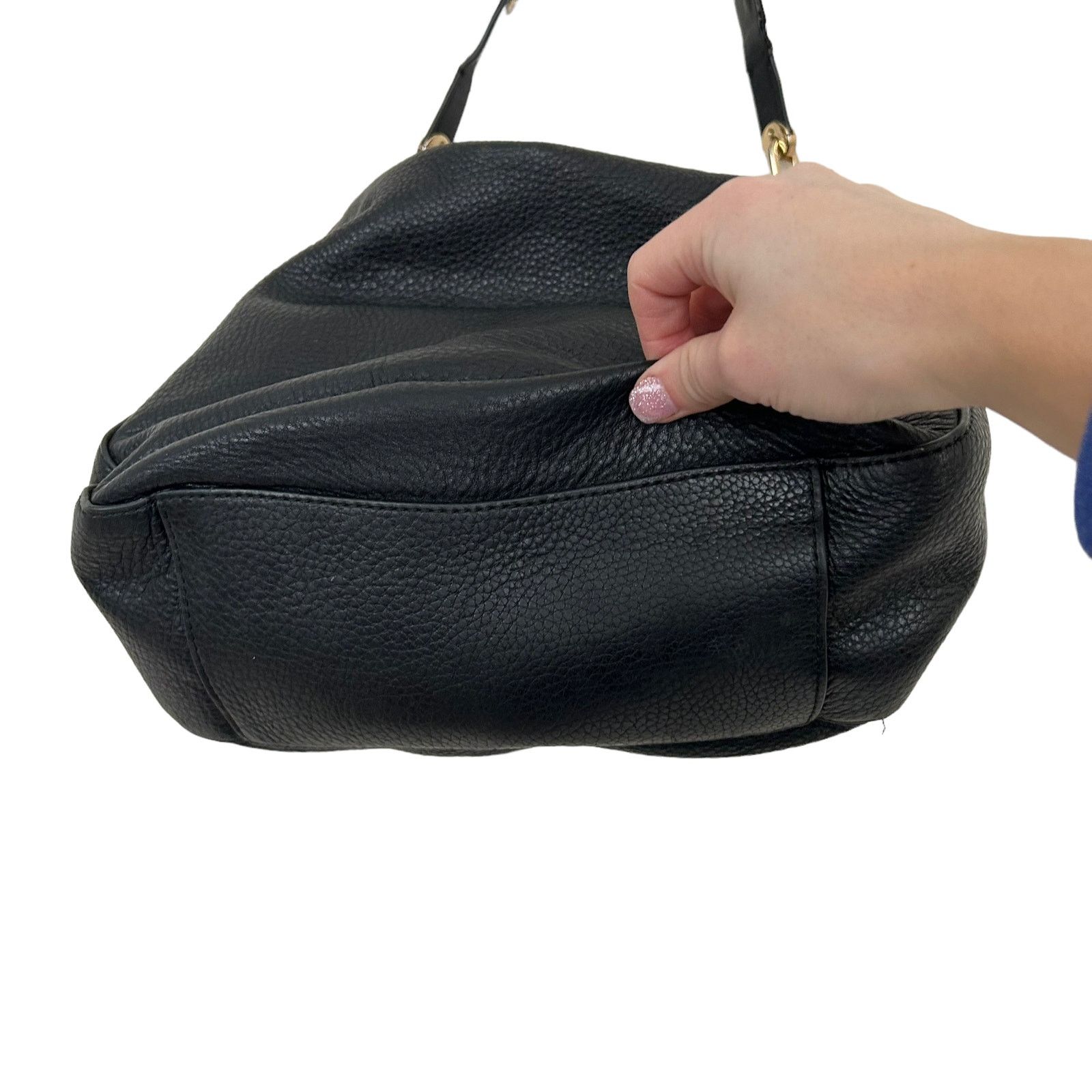 Michael Kors Michael Kors Black Leather Shoulder Bag Grommet Strap Size ONE SIZE - 3 Thumbnail