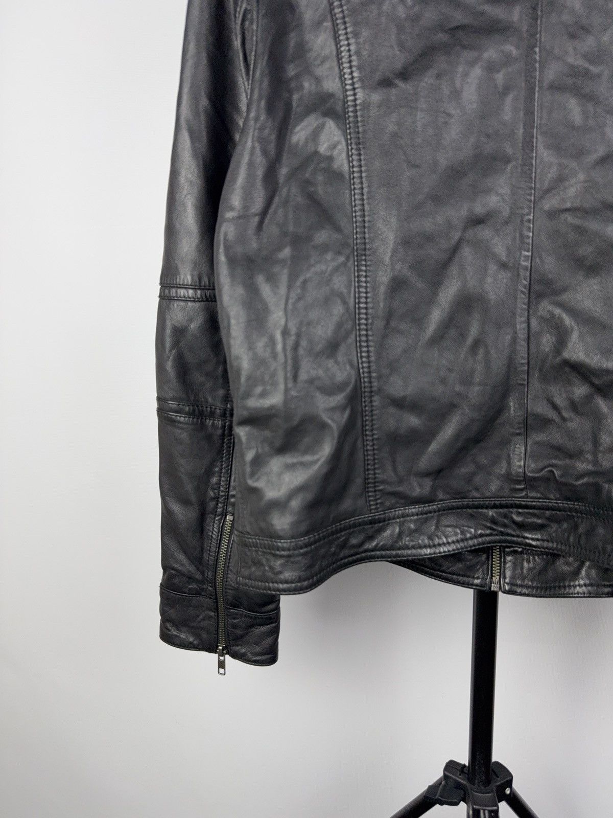 Vintage Vintage Leather Jacket Genuine Leahter bomber Moto Oldmoney Size L / US 10 / IT 46 - 13 Thumbnail