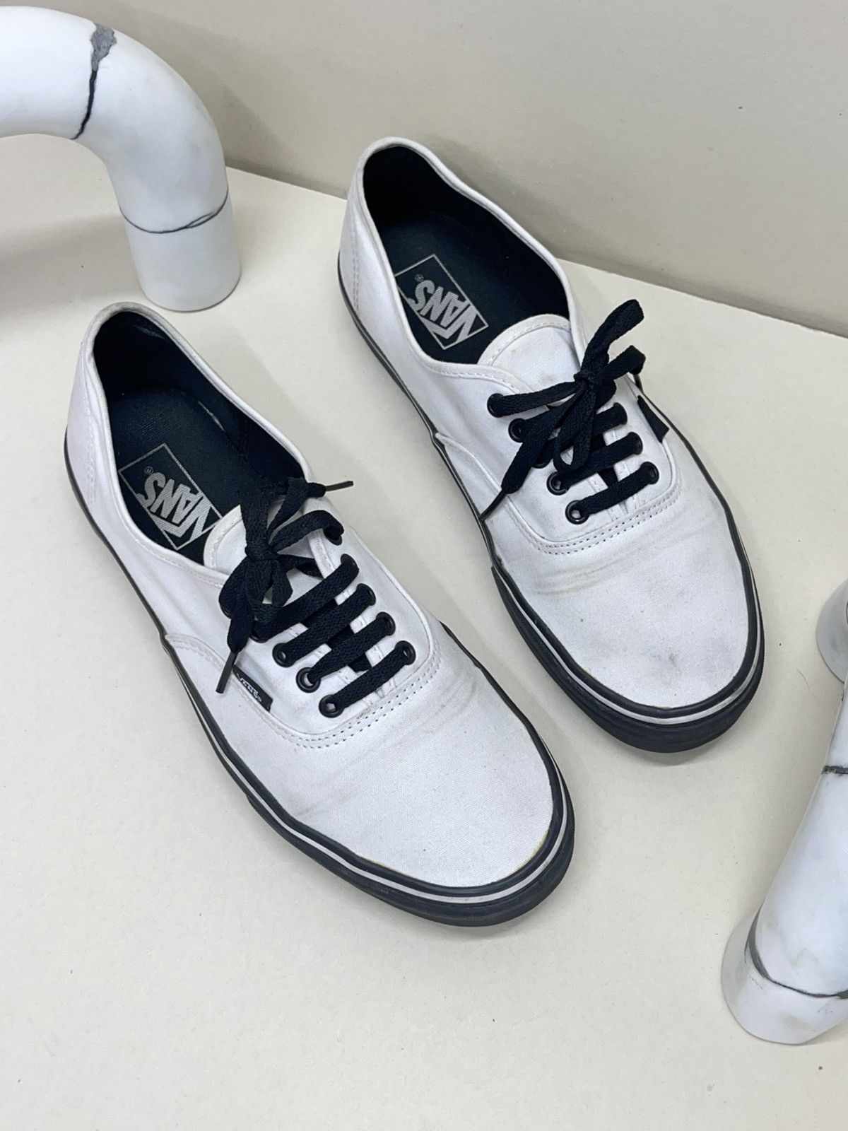 Vans Vans Authentic lace up Men size 11 Size US 11 / EU 44 - 4 Thumbnail