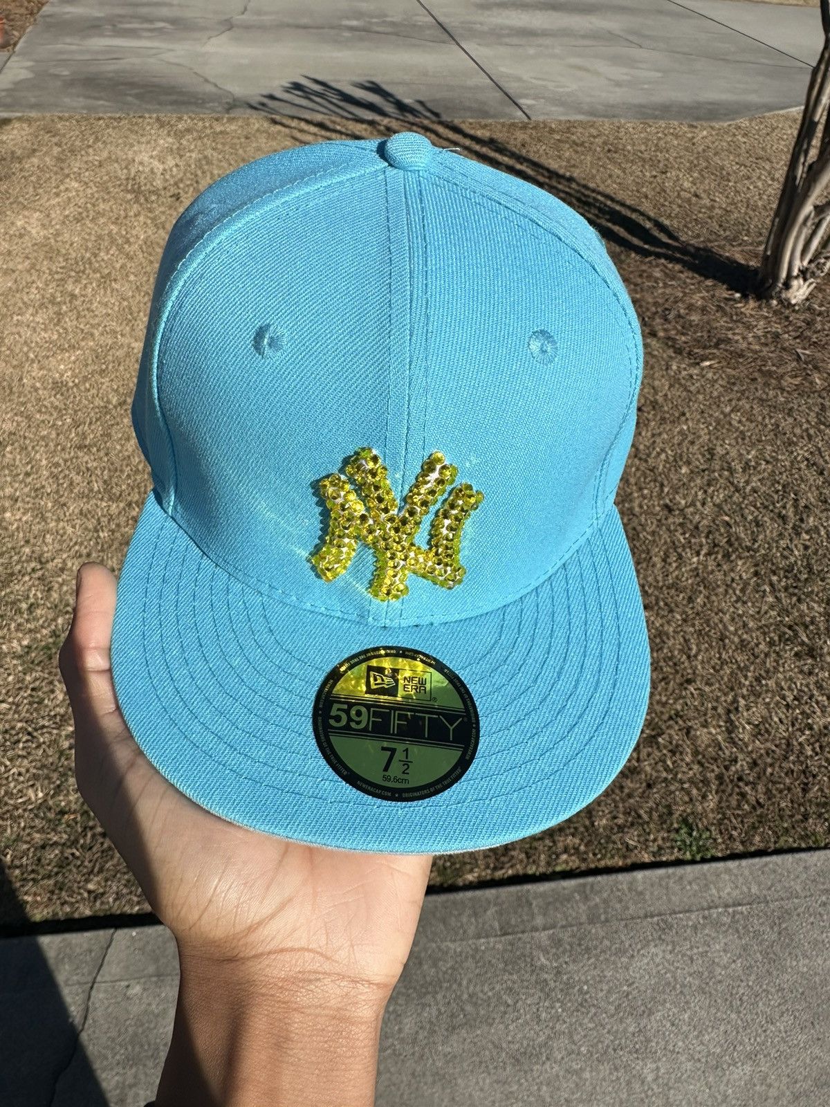 New Era × Vintage Rhinestones New York Yankees fitted Size ONE SIZE - 2 Thumbnail