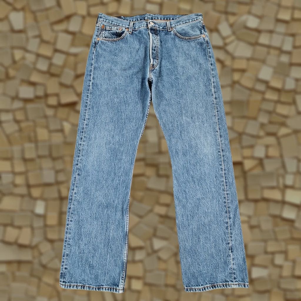 Levi's Levi's 501 Jeans Mens Blue W36 L32 Regular Fit Straight Leg Denim Button Fly Vintage No Size US 36 / EU 52 - 1 Thumbnail