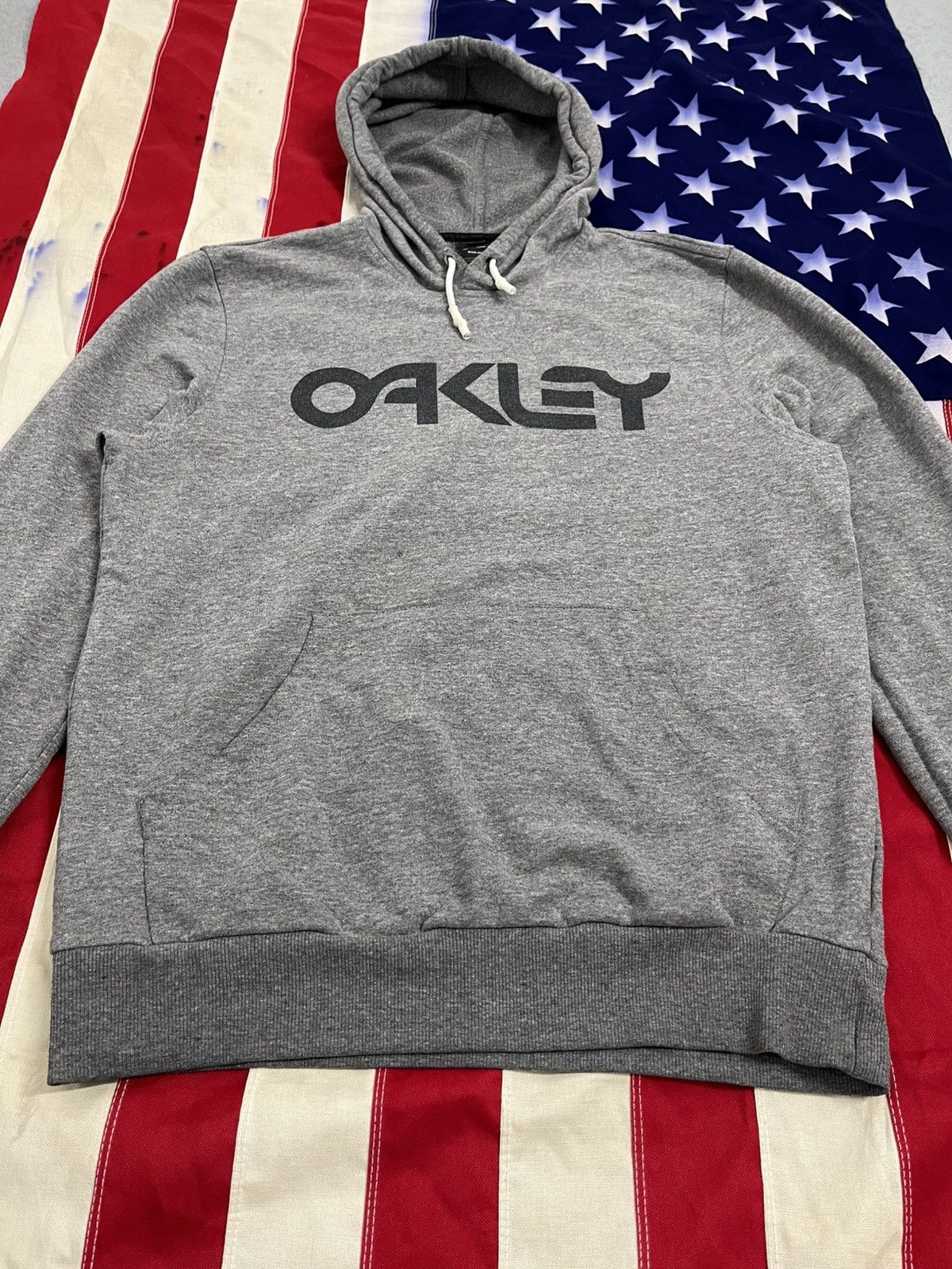 Oakley Oakley Gray Logo Hoodie Pullover Big logo Size US M / EU 48-50 / 2 - 2 Thumbnail