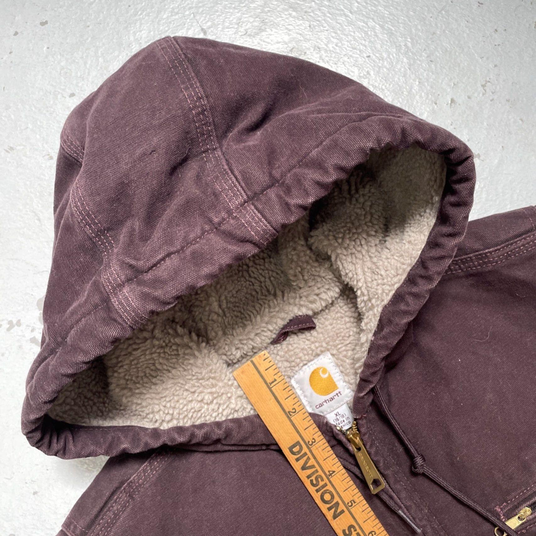 Carhartt VINTAGE Carhartt Jacket Hooded Bomber WJ141 Deep Wine Duck Canvas Sherpa Women's XL Size XL / US 12-14 / IT 48-50 - 4 Thumbnail