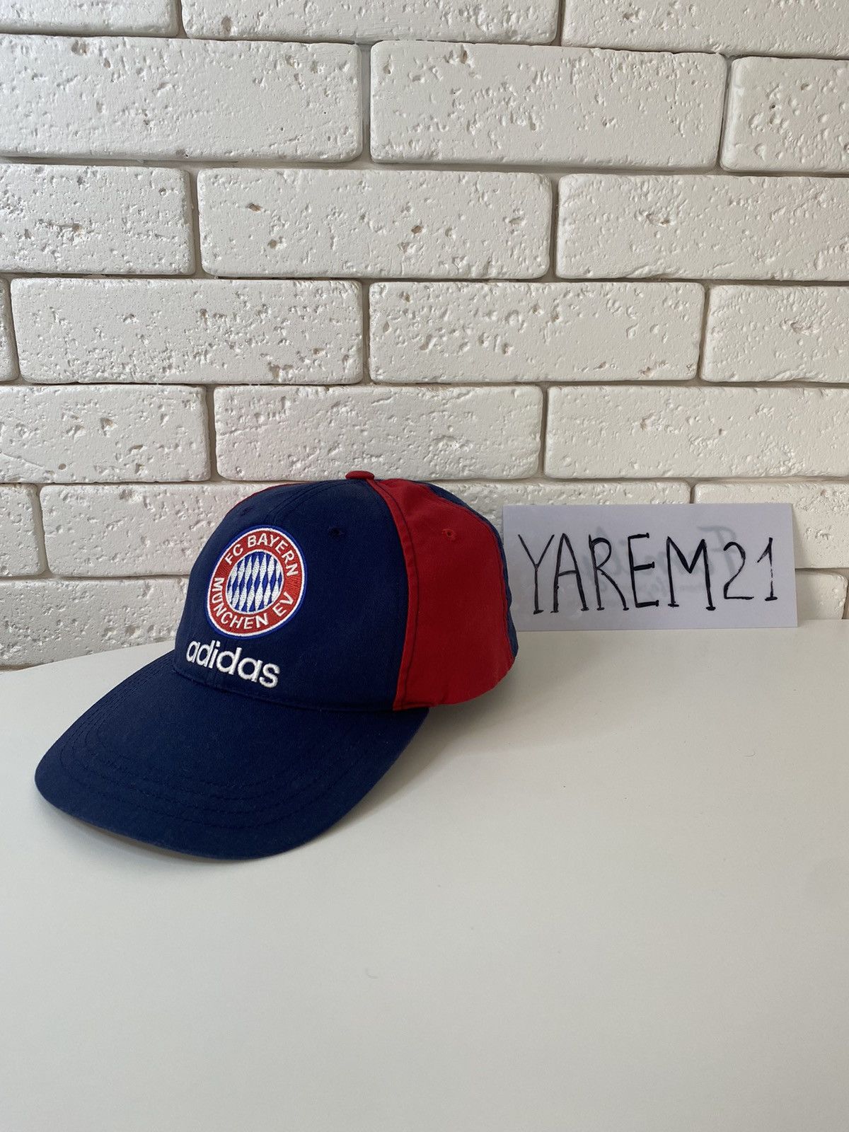Vintage Fc Bayern Munchen adidas cap hat Size ONE SIZE - 1 Thumbnail