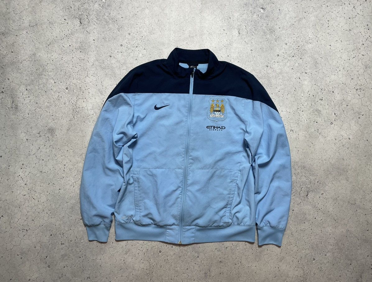 Nike Vintage Nylon Nike FC Manchester City Football Jacket Y2K Size US L / EU 52-54 / 3 - 1 Thumbnail