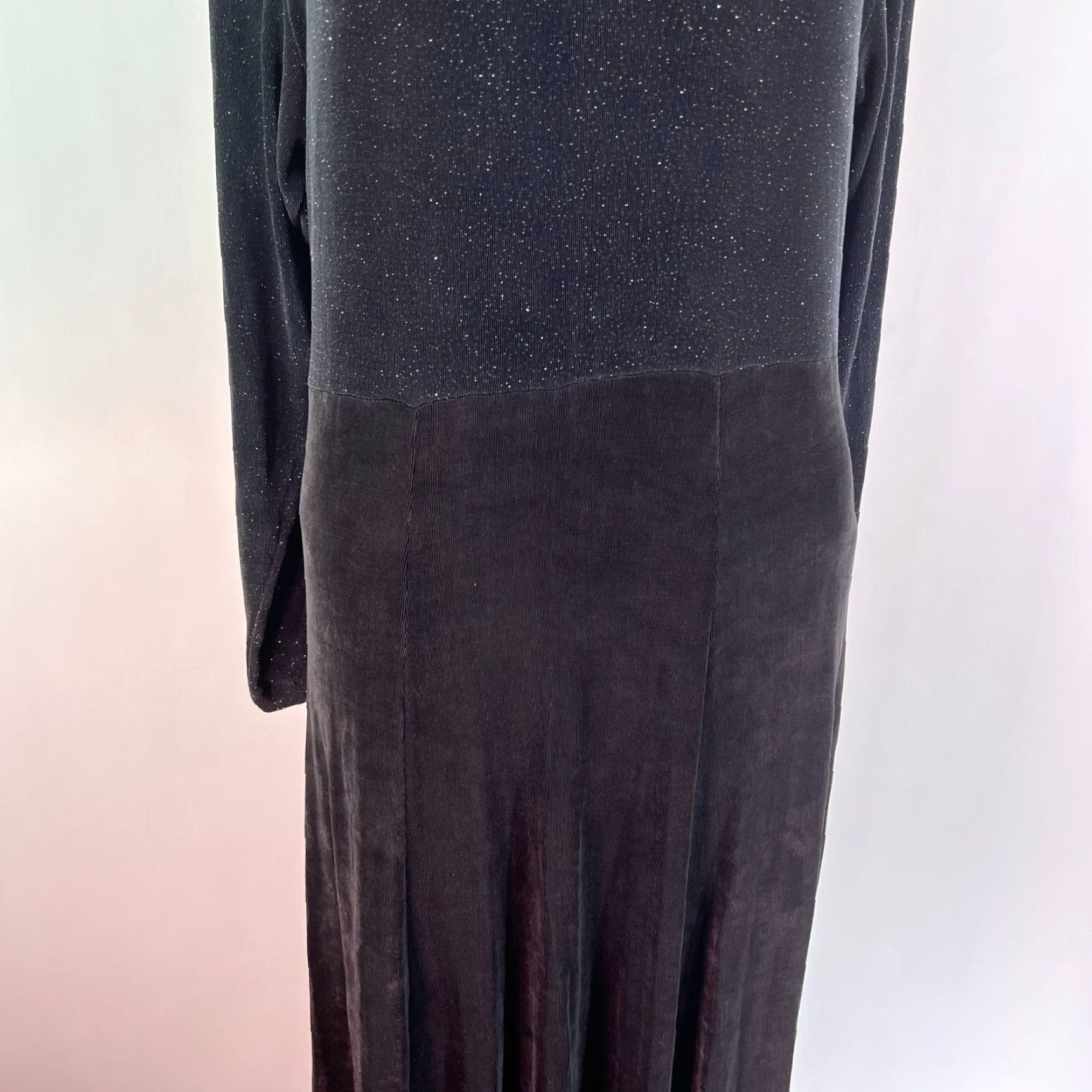 Vintage Vintage KJG Maxi Dress Scoop-neck Pleated Long Sleeve Black Womens SZ M 90s Vintage KJG Maxi Dress Womens SZ M Pleated Long Sleeve Black Size M / US 6-8 / IT 42-44 - 3 Thumbnail