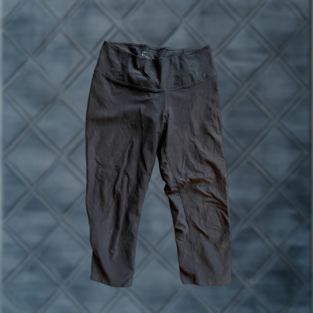 Nike Nike Dri-Fit Crop Capri Leggings Womens Small Ten Less Plastic Bottles Gym Run Size 28" / US 6 / IT 42 - 1 Thumbnail
