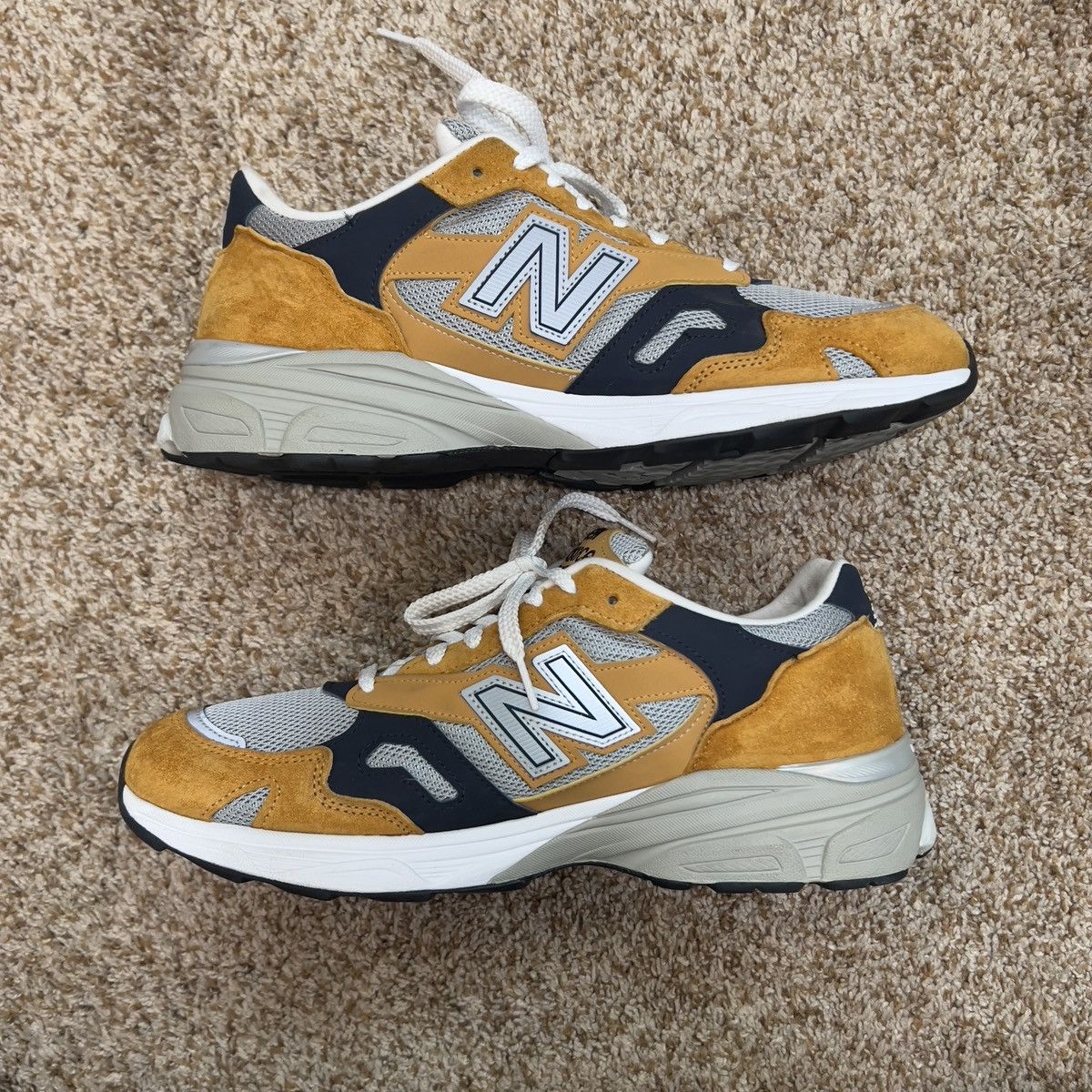 New Balance New Balance 920 Made in England Size US 10.5 / EU 43-44 - 4 Thumbnail