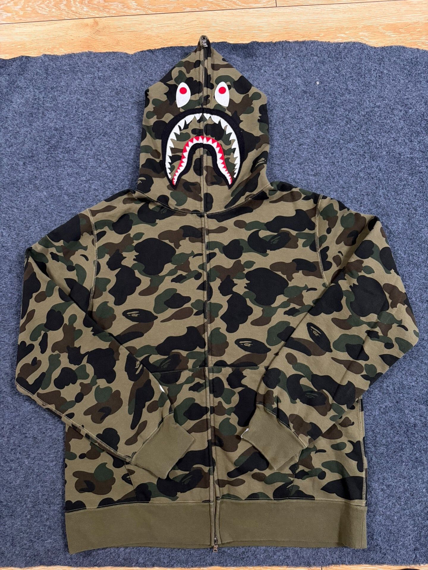 Bape Bape Xx Multi Shark Sweatshirt Size US XXL / EU 58 / 5 - 1 Thumbnail