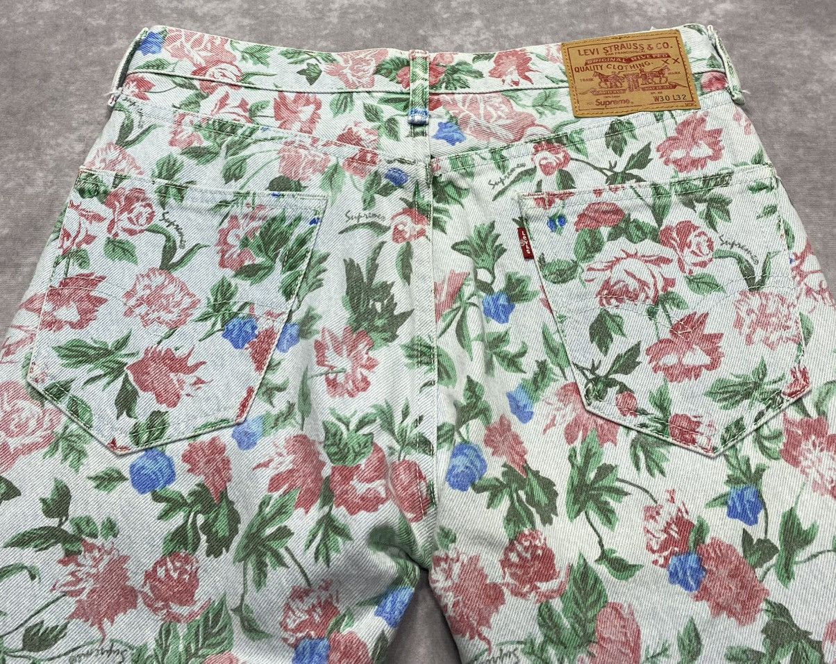 Levi's × Supreme Supreme Levi’s Roses 505 Jeans Light Blue (SS16) Size US 30 / EU 46 - 4 Thumbnail