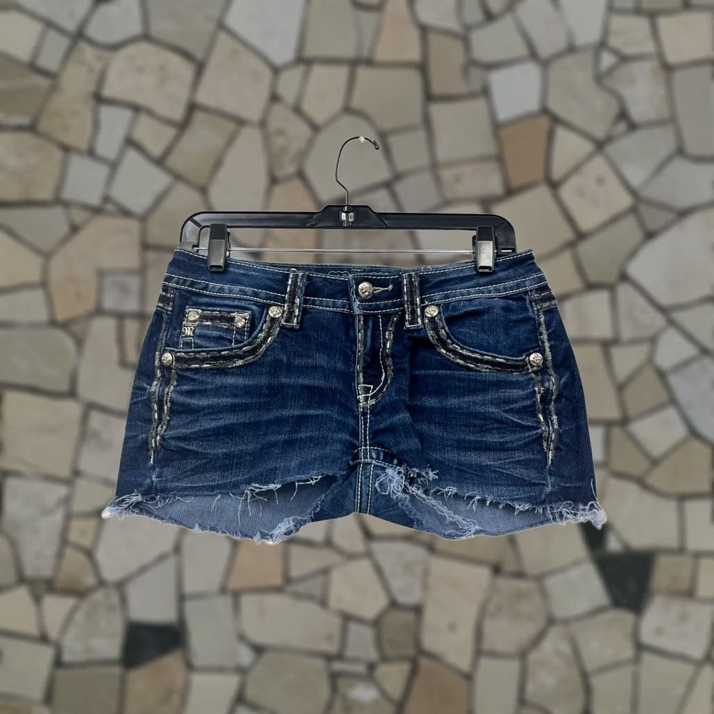 Miss Me Miss Me Womens Denim Distressed Cut-Off Shorts Size 27 Dark Blue Cotton-Polyester Denim Cut-Off Jeans Casual Summer Womens 27 Size 27" / US 4 / IT 40 - 1 Thumbnail